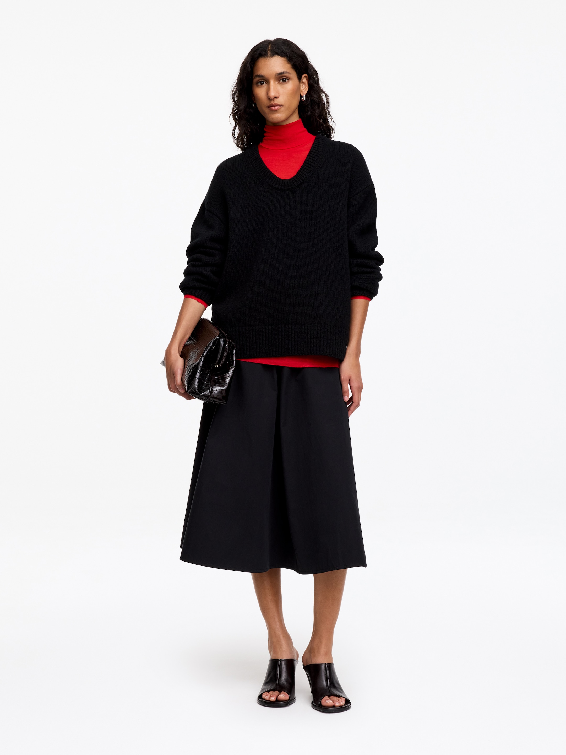 Roll-Neck Wool Top - Red - Slim fit - women - StillMedia/Lookbook - 6