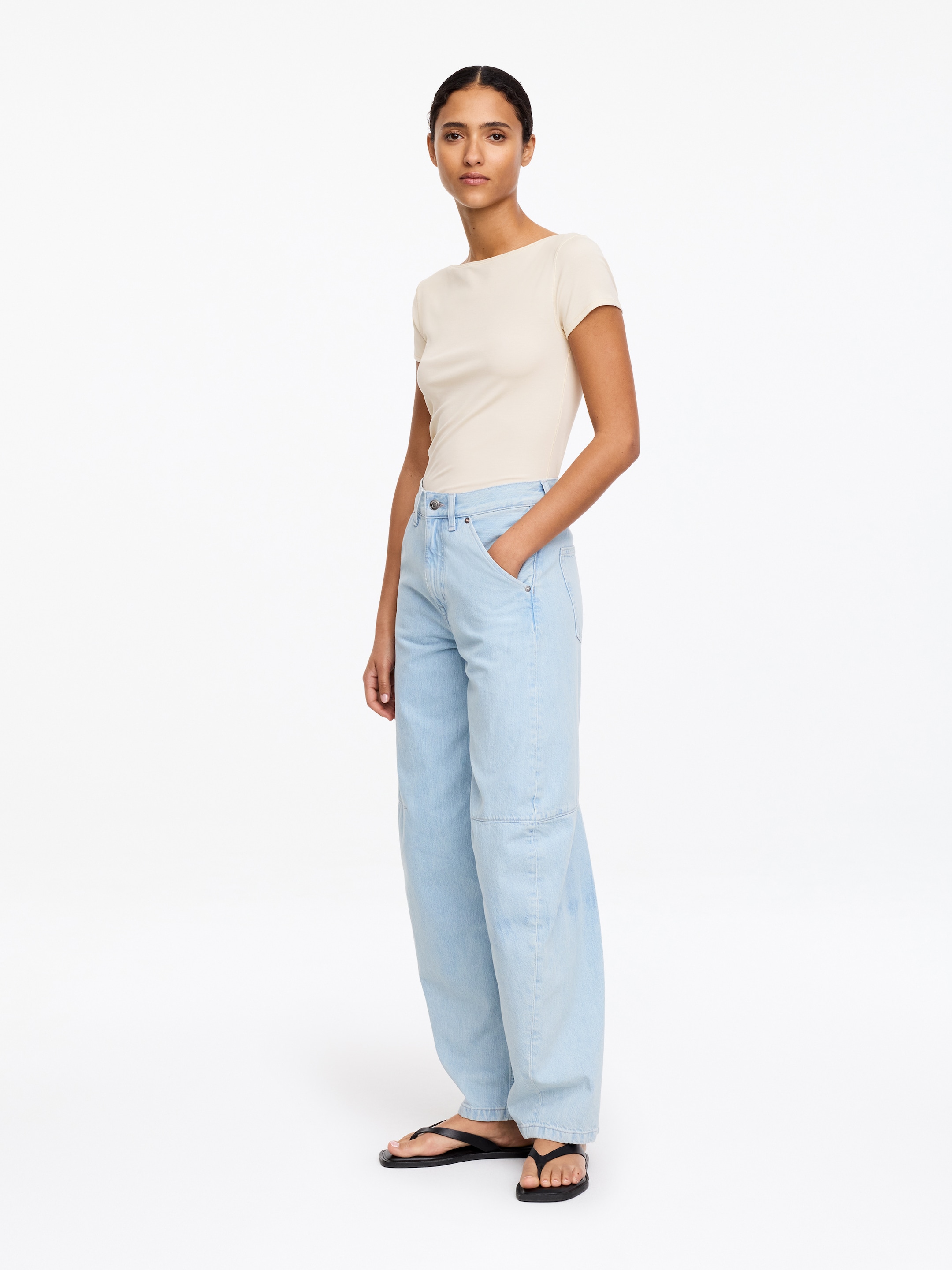 Boat-Neck Stretch T-Shirt - Off White - Slim fit - Women - StillMedia/Lookbook - 3