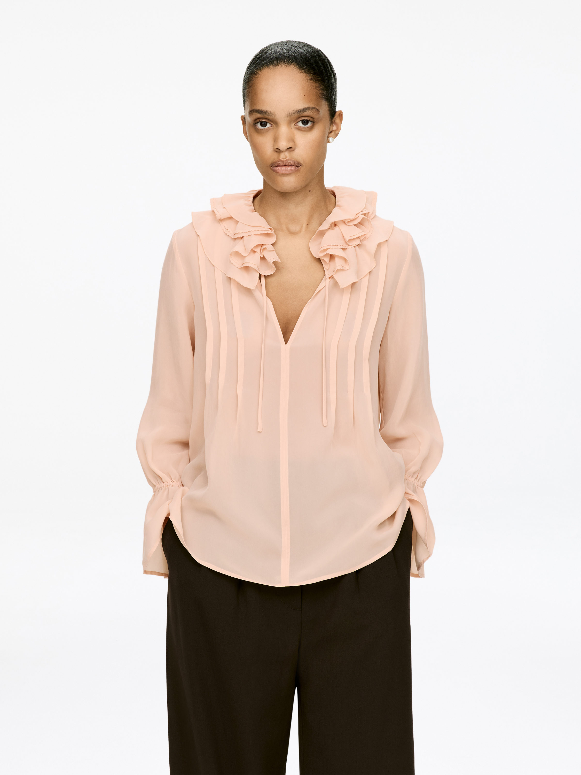 Frill-Collar Blouse - Beige - Loose fit - Women - StillMedia/Lookbook - 3