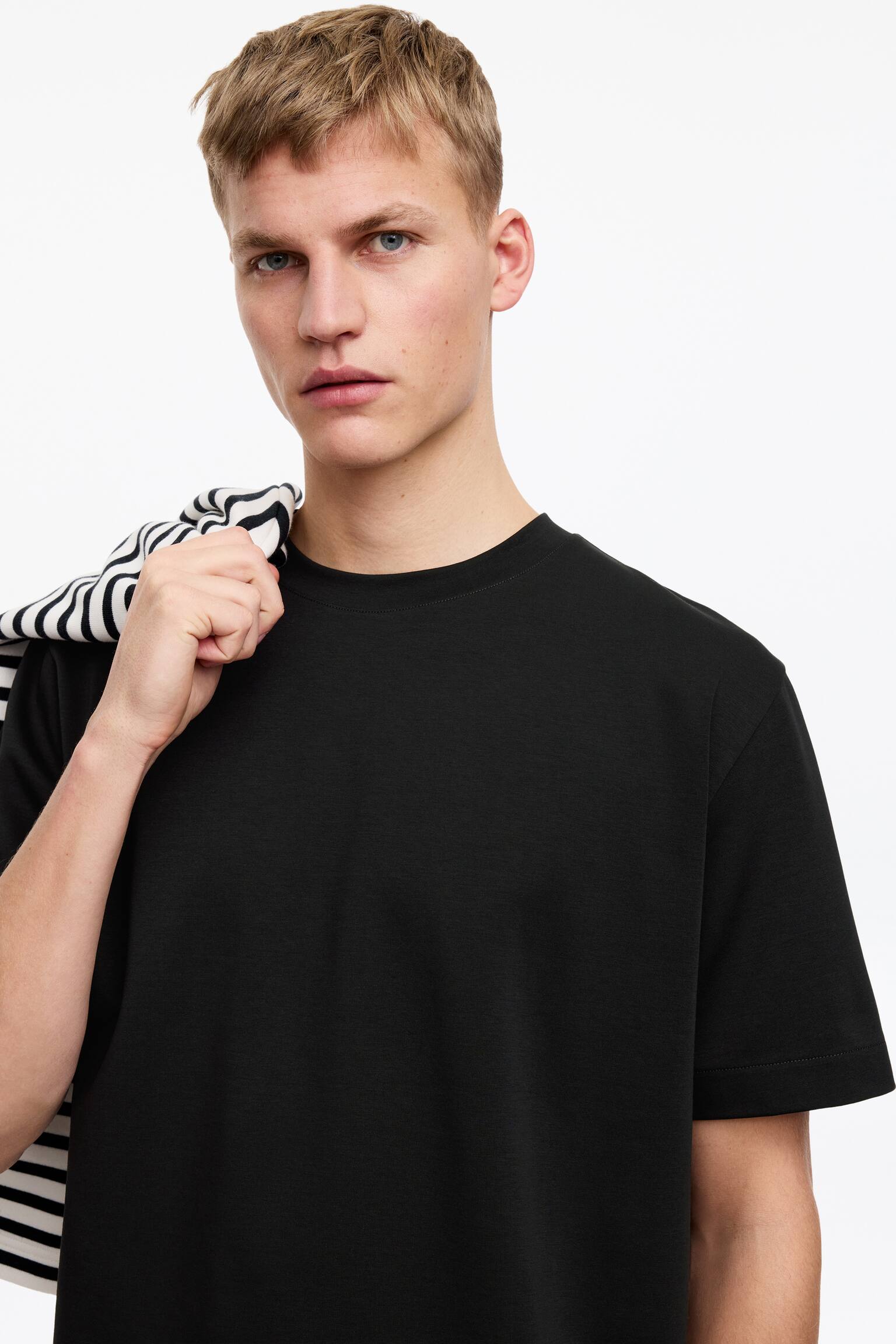 T-shirt carré en interlock - Noir/Blanc/Bleu foncé - 5