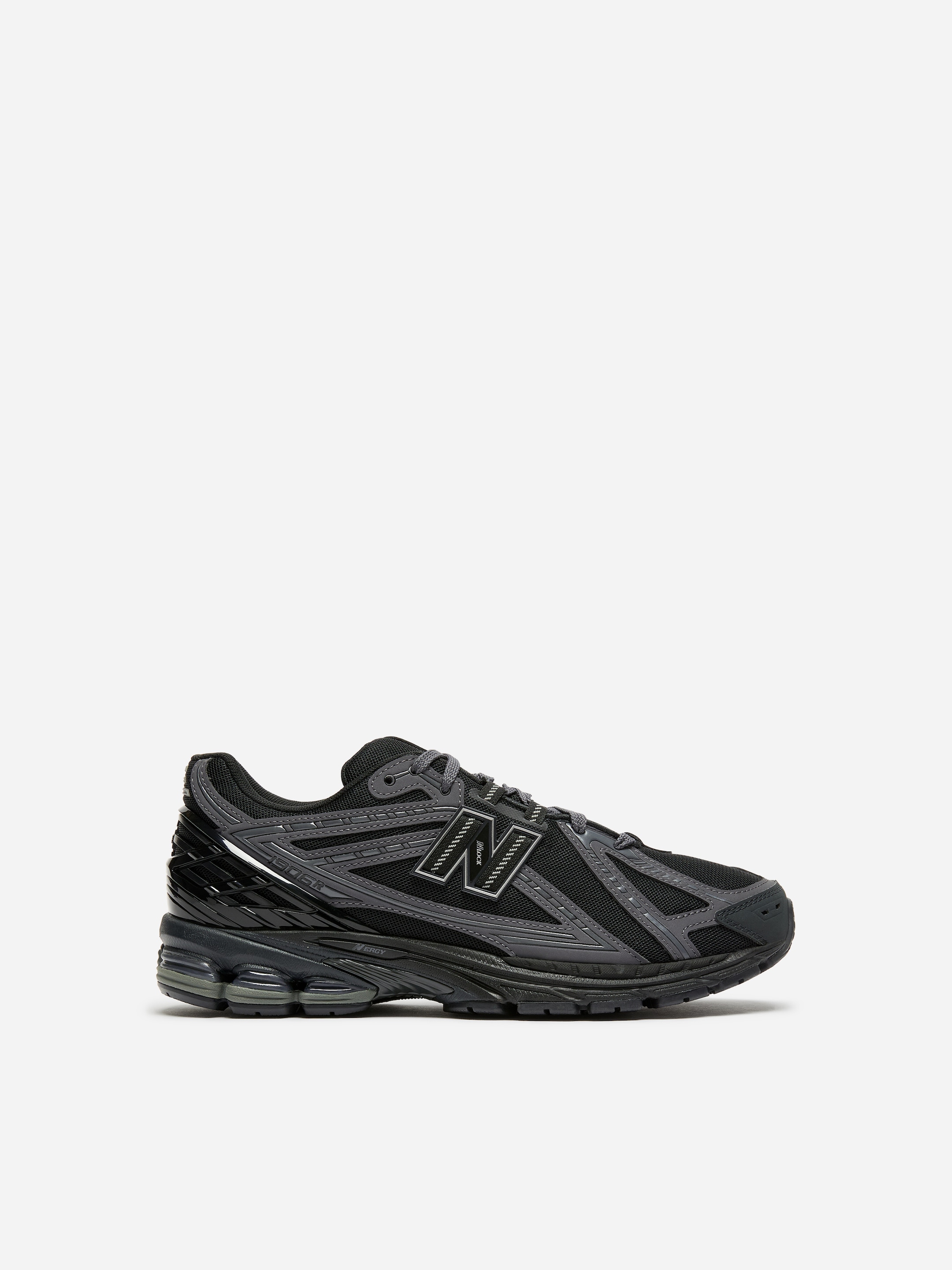 Baskets New Balance 2002R-Black-20009