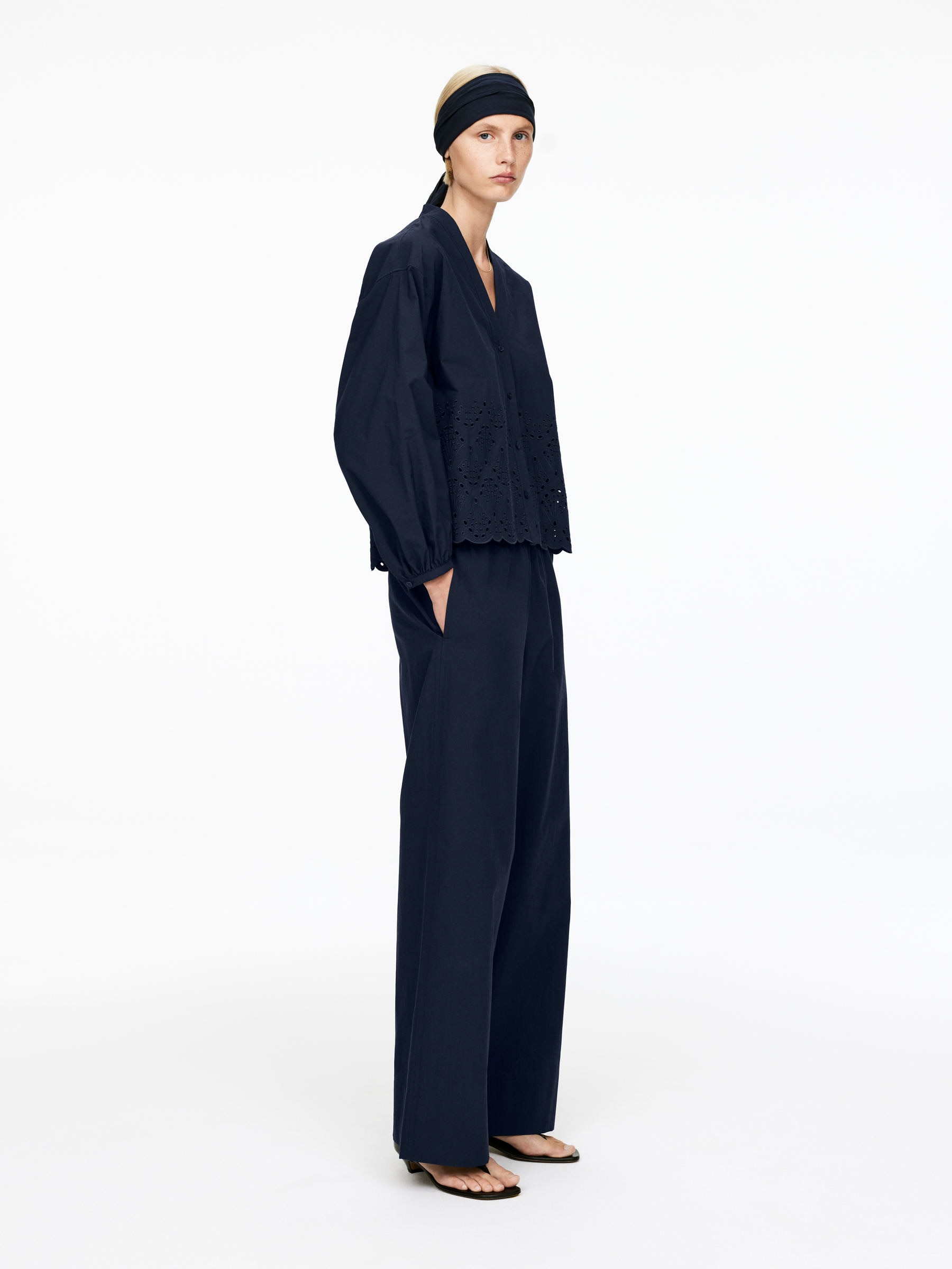 Broderie Anglaise Blouse - Dark Blue - Regular fit - Women - StillMedia/Lookbook - 7