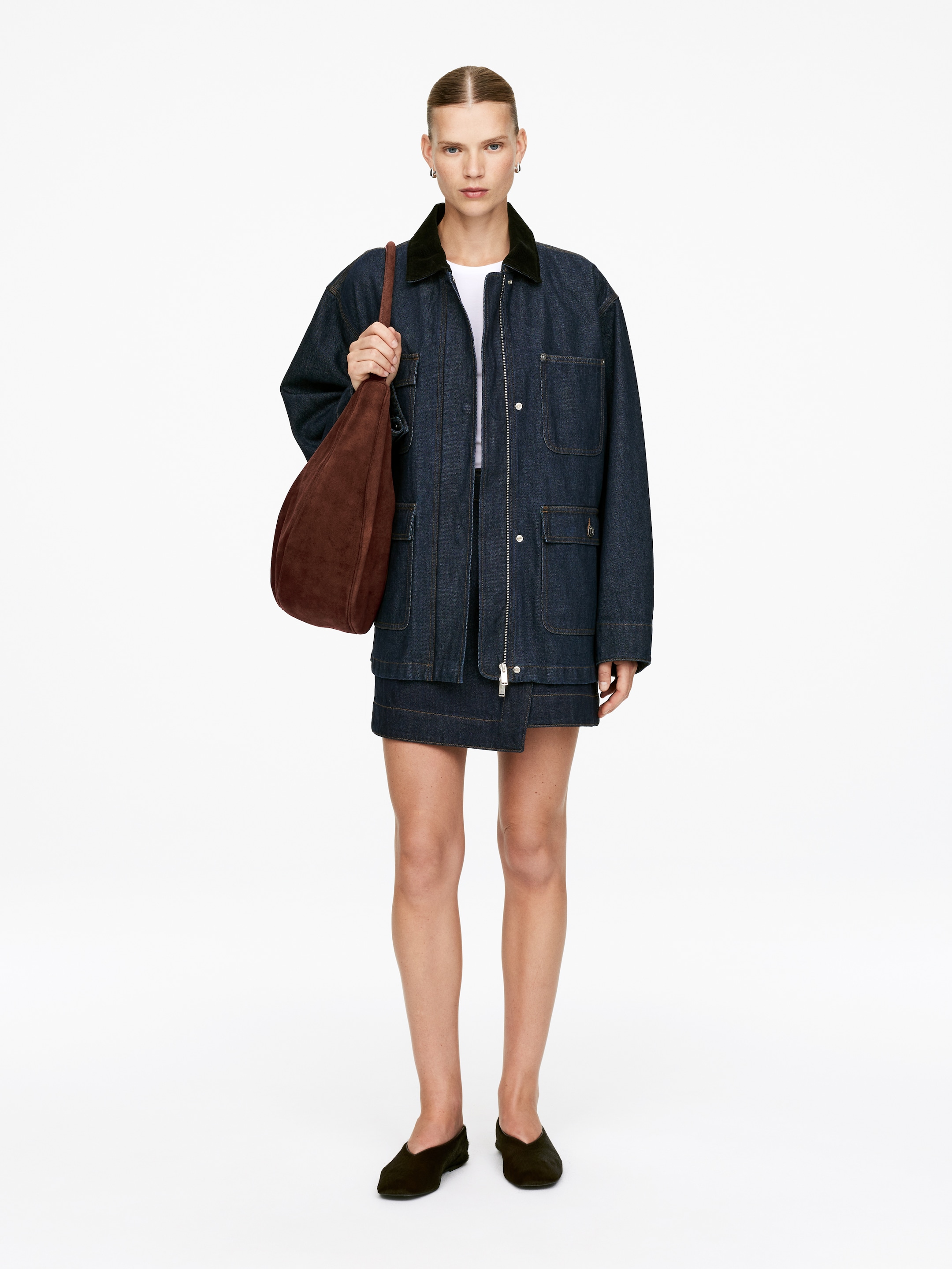Vis større bilde: Skulderveske i semsket skinn - Brun - DAME | H&M NO 2