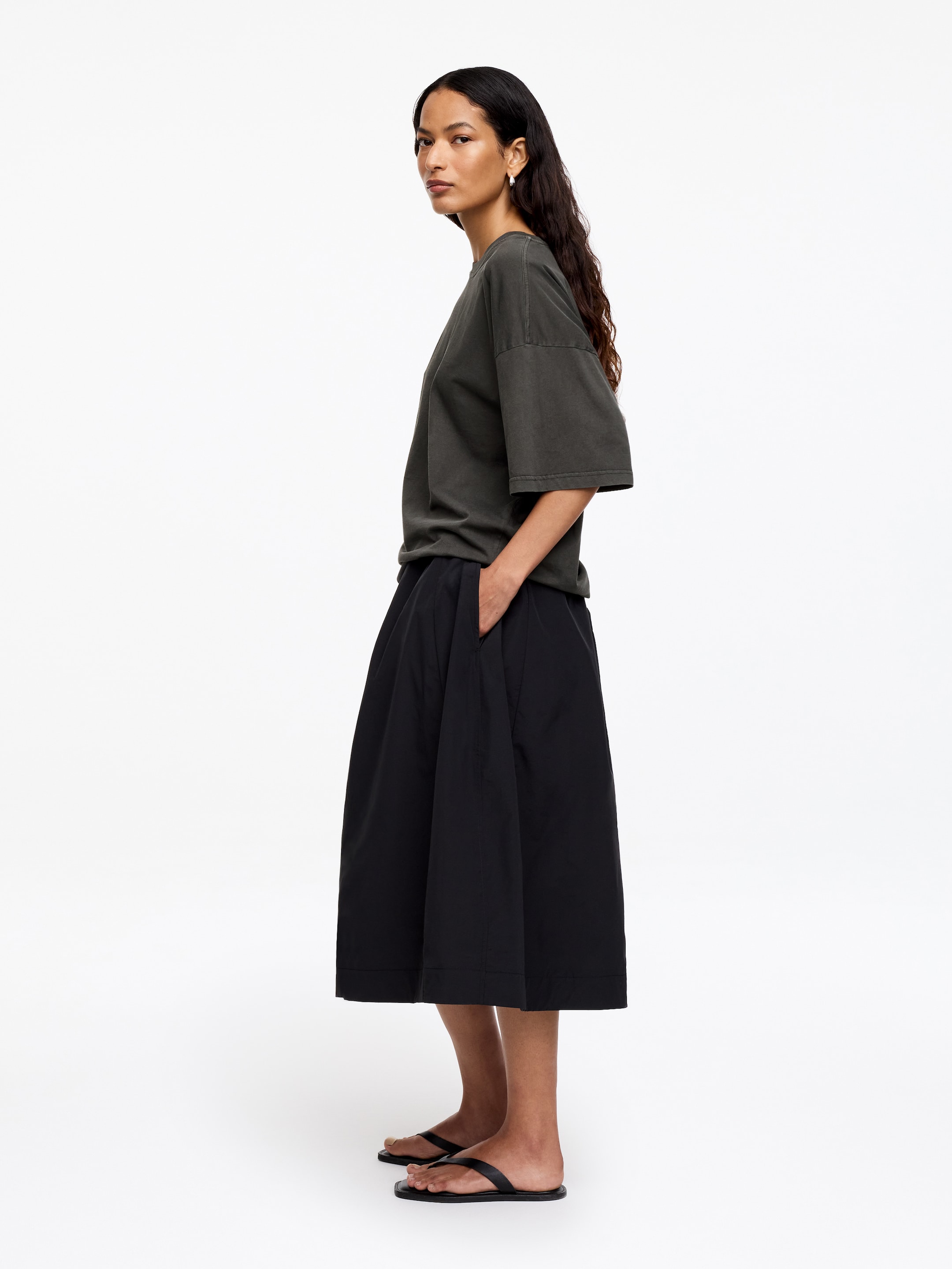 Oversized-T-Shirt - Verwaschenes Schwarz - Oversize - Women - StillMedia/Lookbook - 5