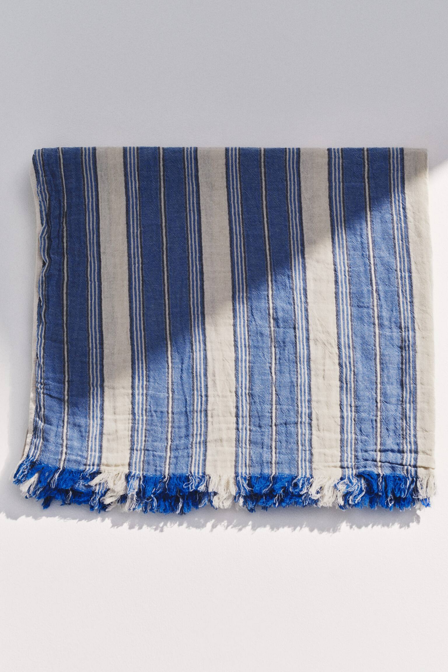 Gewebtes Baumwollhandtuch- Blau/Weiß - 1