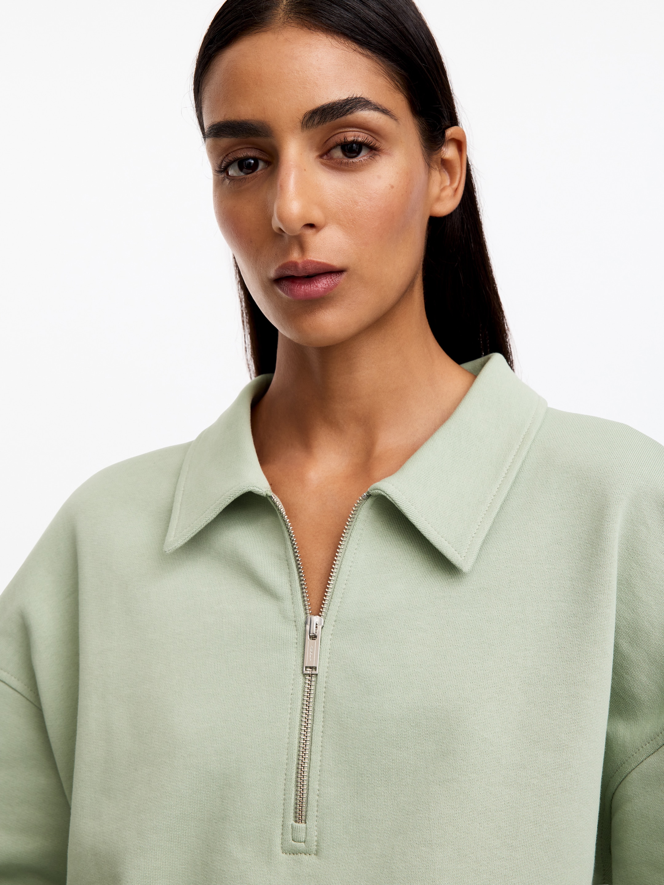 Sudadera tipo polo con media cremallera - Verde claro - Corte estándar - women - StillMedia/Lookbook - 3