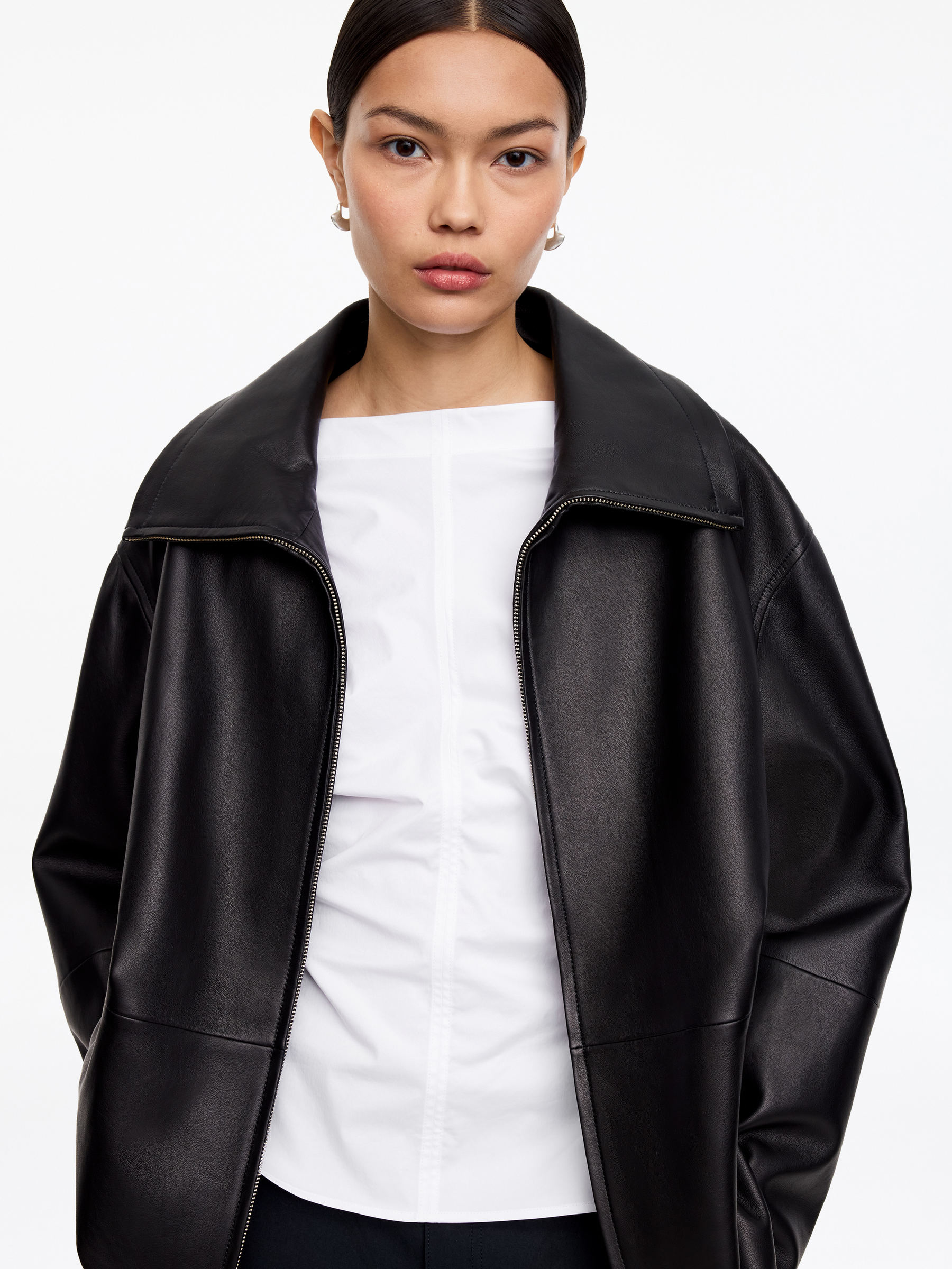 Boat-Neck Top - White - Slim fit - Women - StillMedia/Lookbook - 4