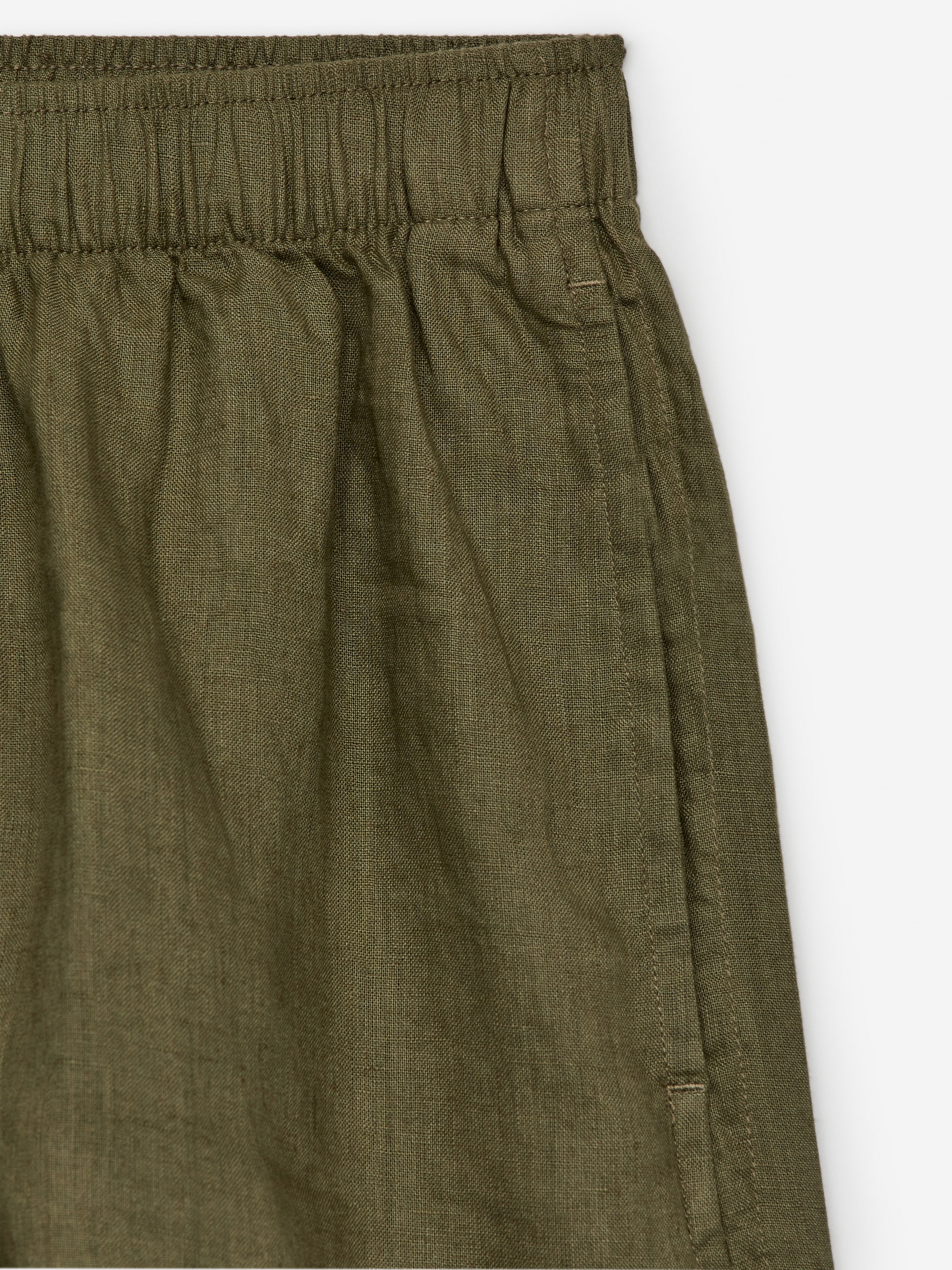 Visa större bild: Linneshorts - Khakigrön - DAM | H&M SE 2