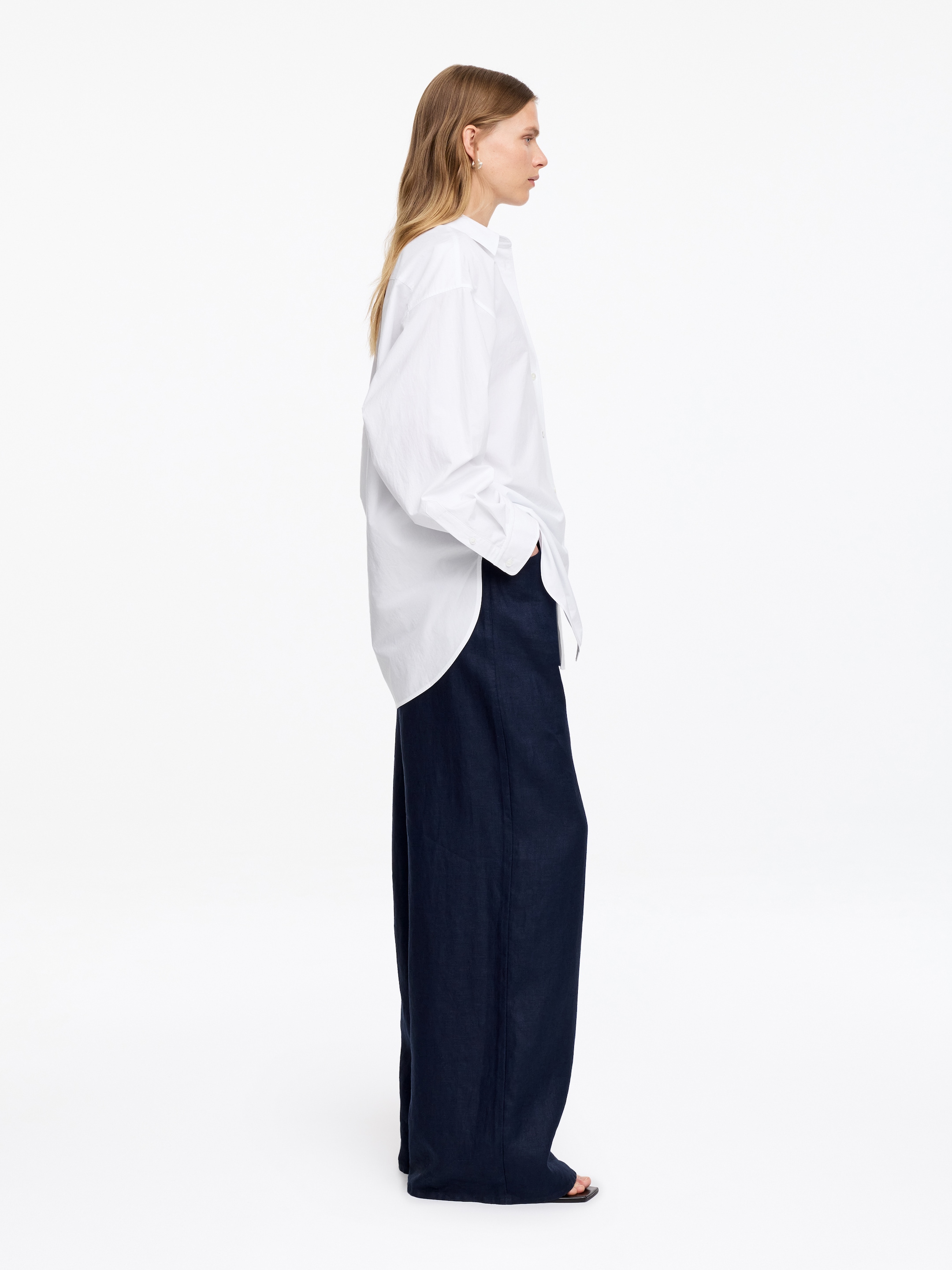 Oversized Batwing Shirt - White - Oversized - Women - StillMedia/Lookbook - 2
