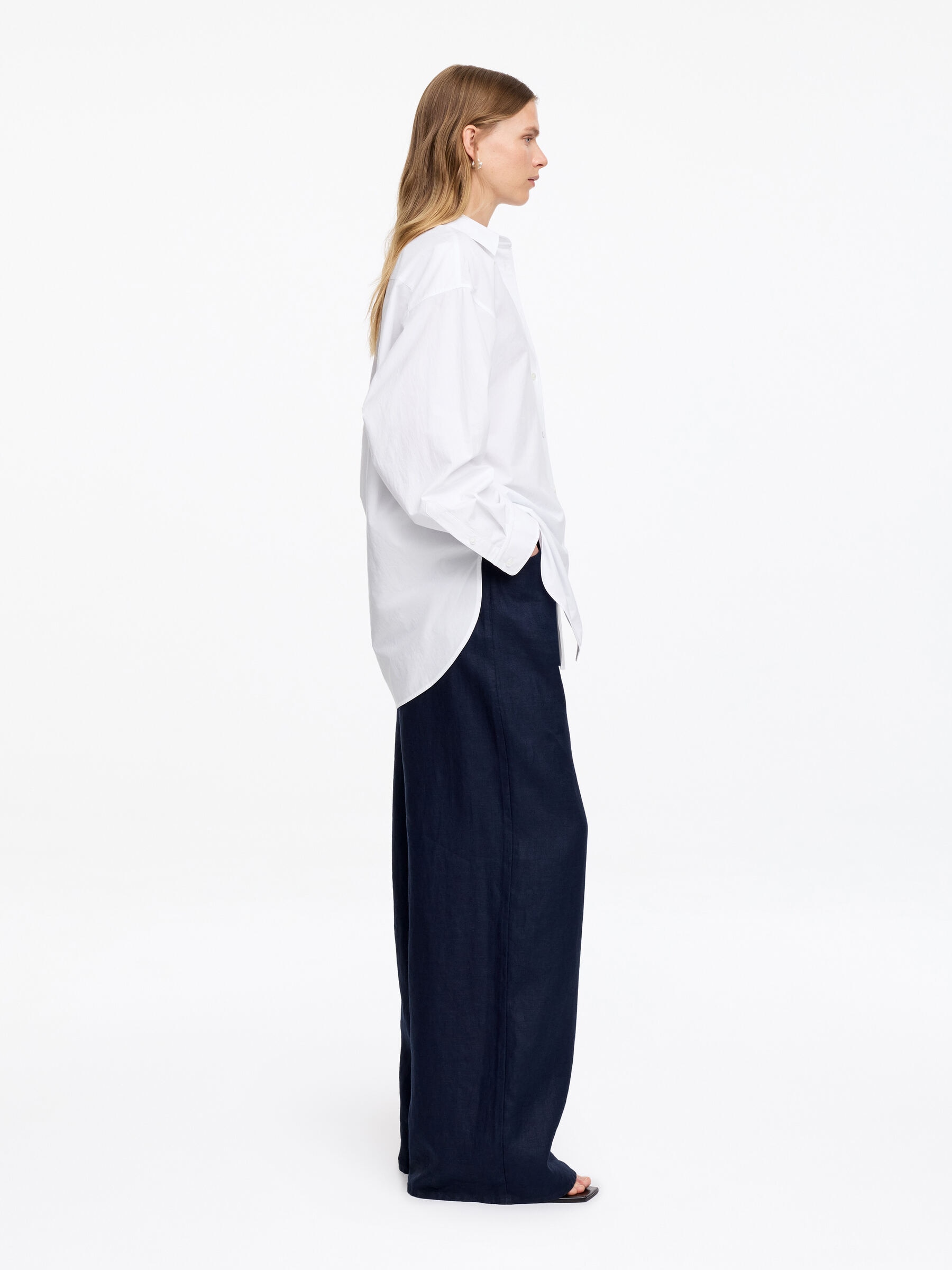 Oversized Batwing Shirt - White - Oversized - Women - StillMedia/Lookbook - 2