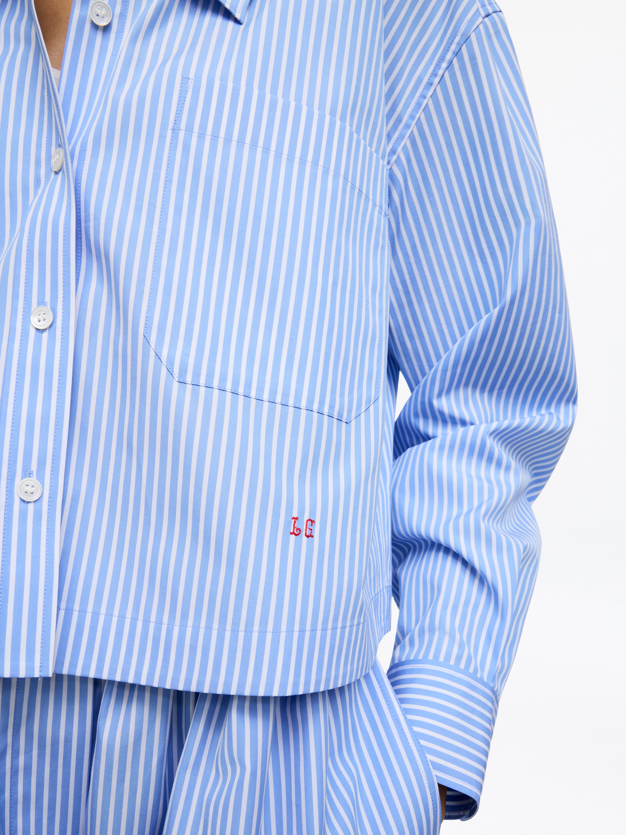 ARKET and Laila Gohar Cropped Shirt - Blue/White - Loose fit - Women - StillMedia/Lookbook - 7