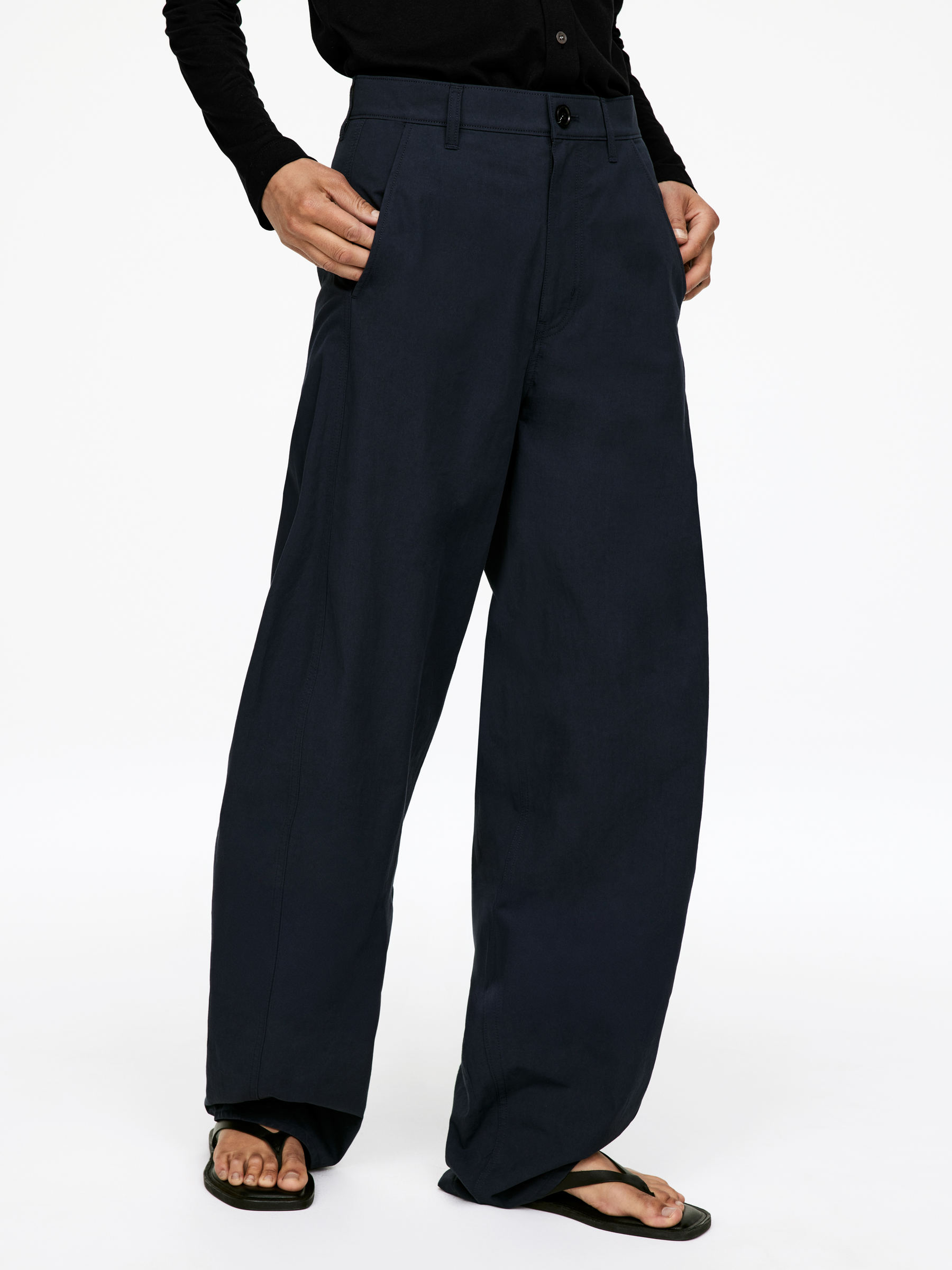 Barrel-Leg Trousers - Dark Blue - Loose fit - Women - StillMedia/Lookbook - 6