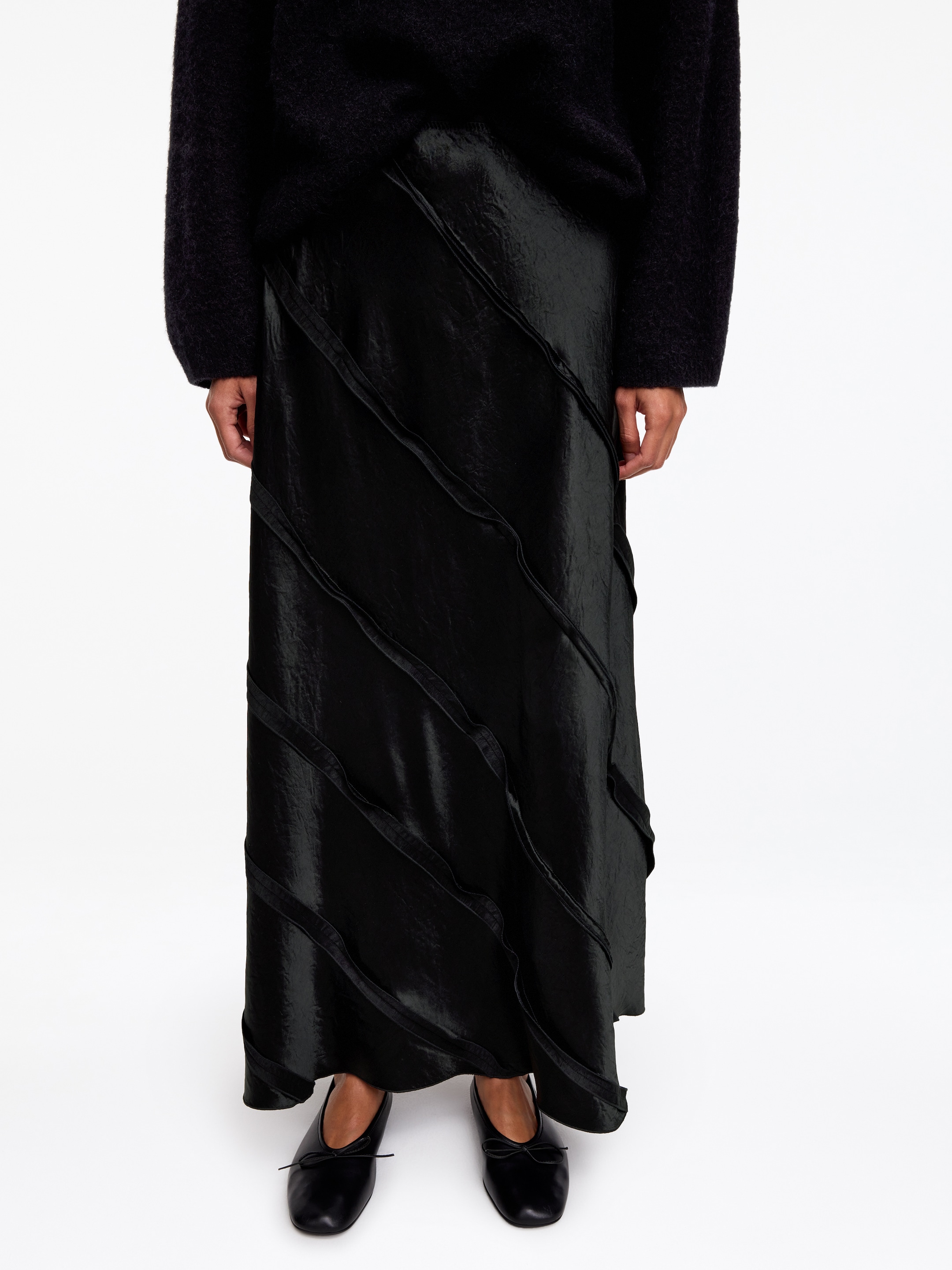 Fluid Skirt - Black - Regular fit - Women - StillMedia/Lookbook - 3