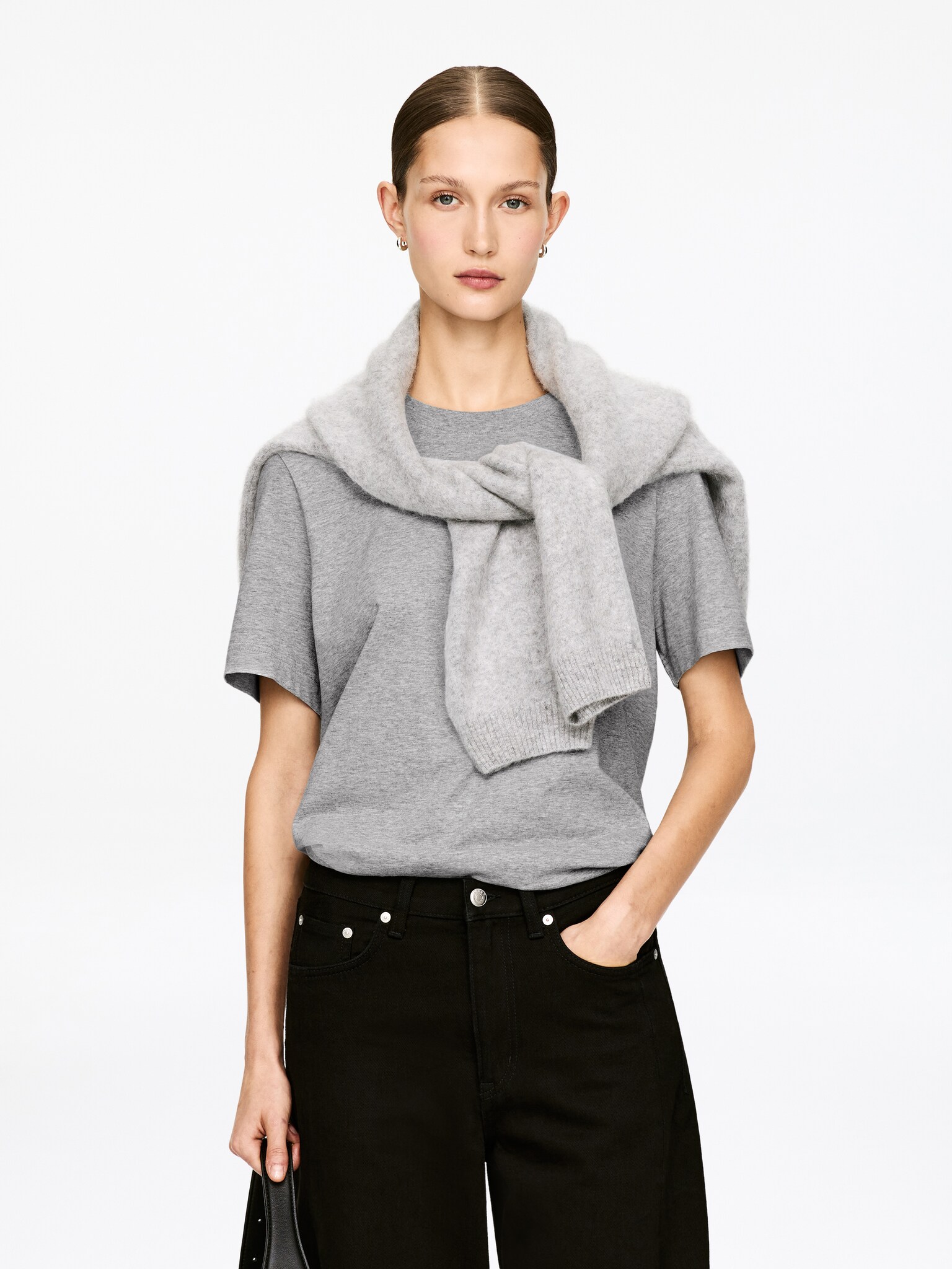 LILY Signature T-Shirt - Grey Melange/White/Black/White/Dark Blue/Red/White/Green/Pink/Lilac/Burgundy/Dark Blue/Brown/Blue/Striped - 9