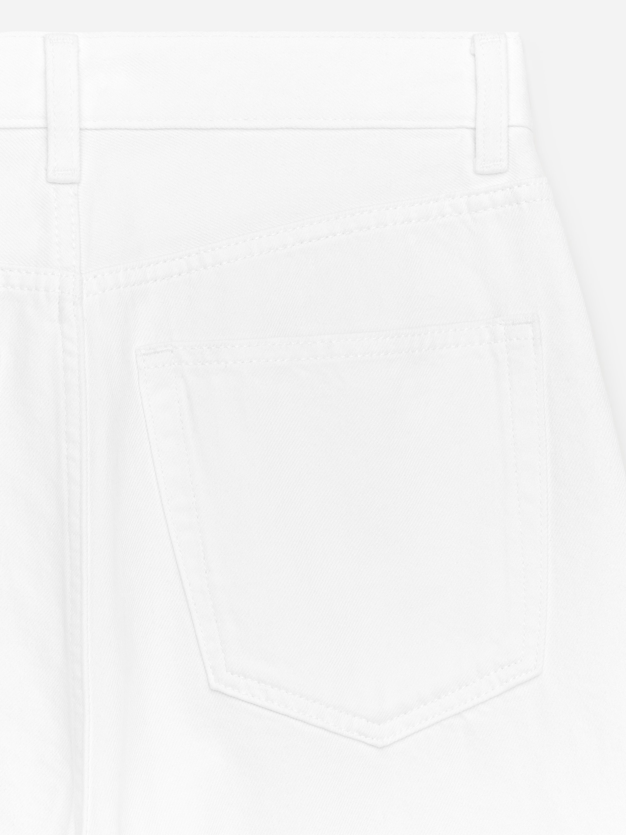 CEDAR Oversized Wide Jeans - White - Oversized - Women - StillMedia/DescriptiveDetail - 1