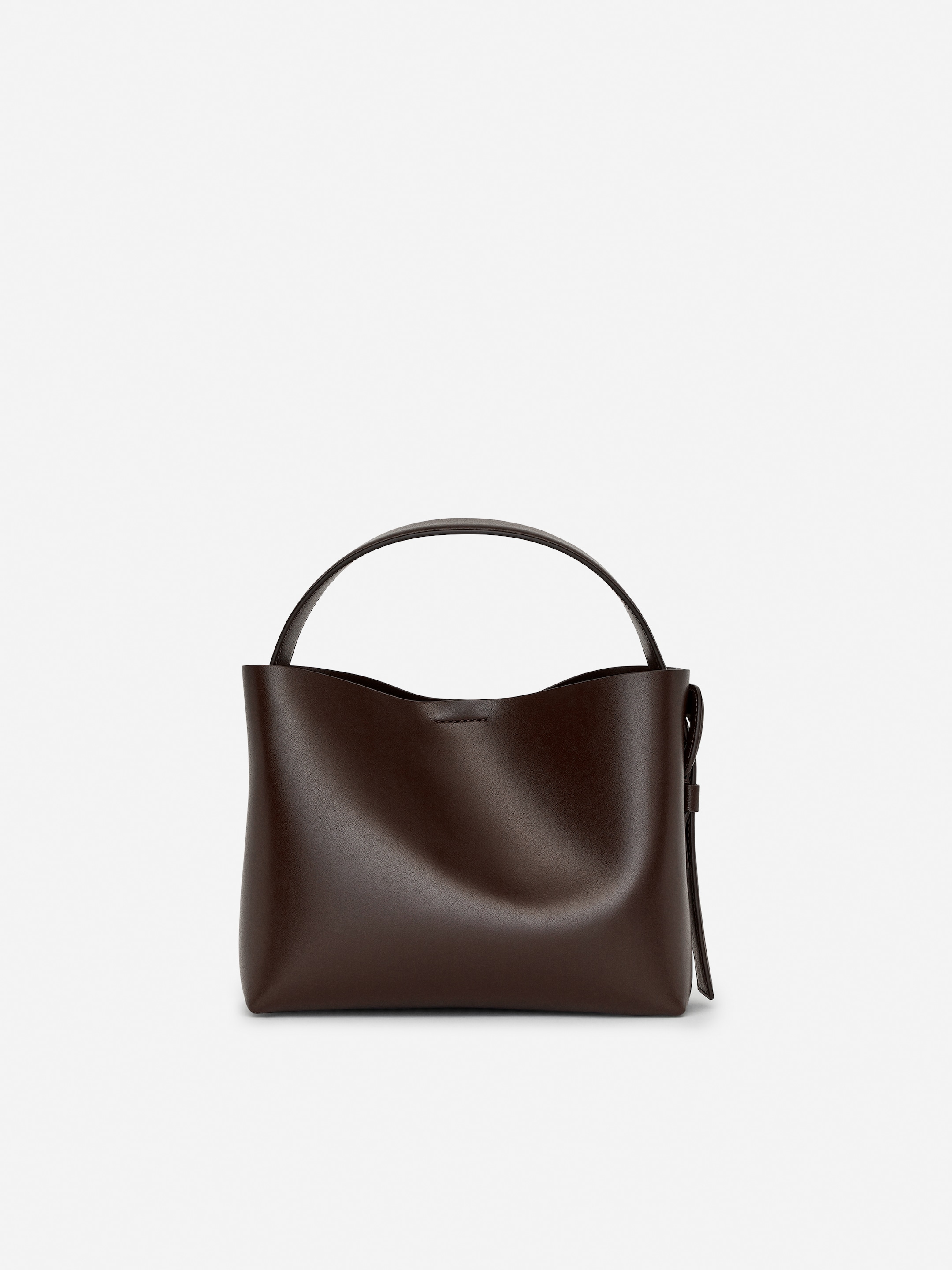 Crossbody-väska i läder - Mörkbrun - Women - StillMedia/DescriptiveStillLife - 11