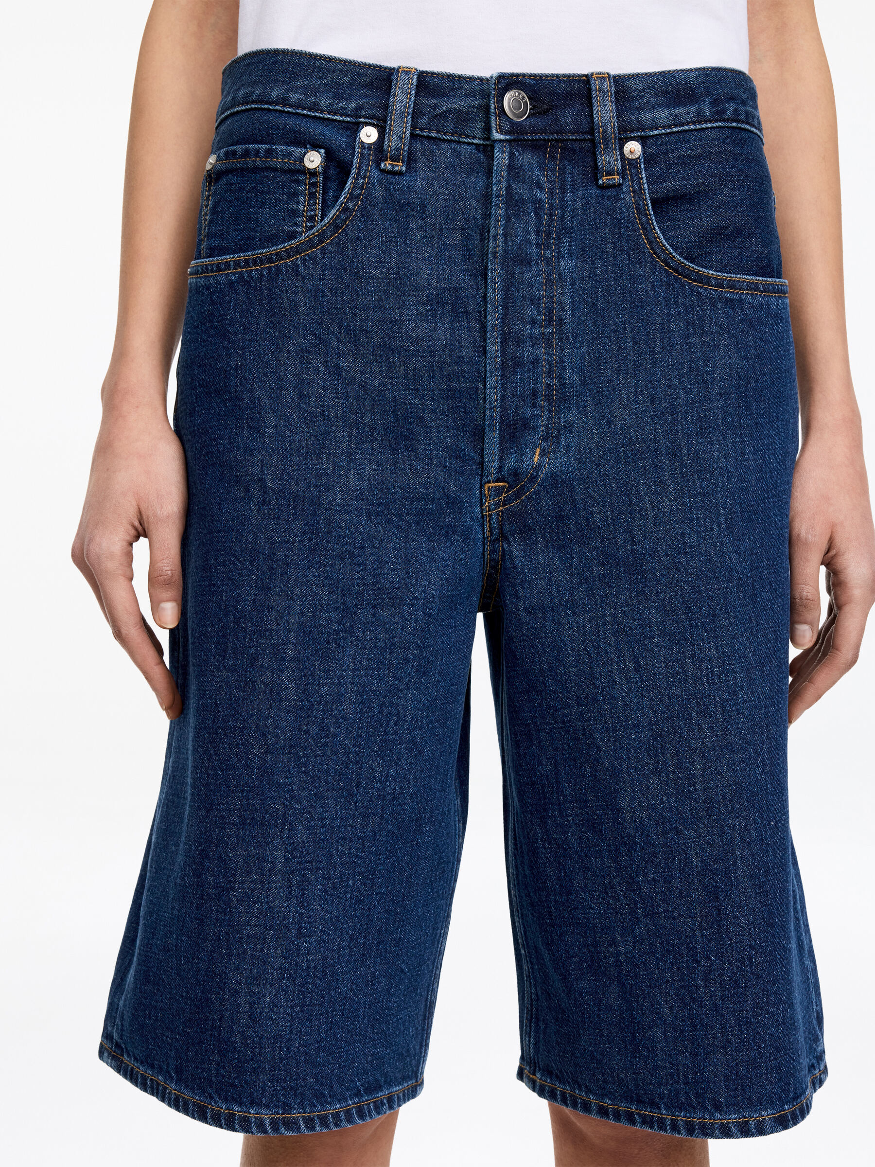 Long Denim Shorts - Dark Blue - Loose fit - Women - StillMedia/Lookbook - 4