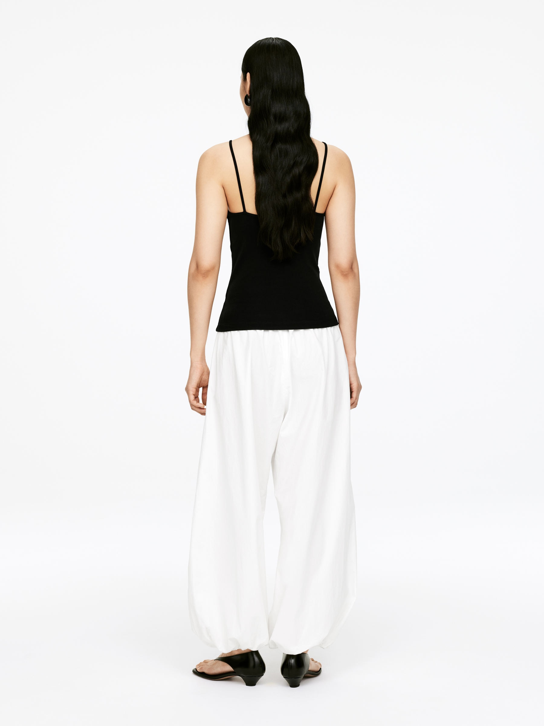 Balloon-Leg Poplin Trousers - White - Relaxed fit - Women - StillMedia/Lookbook - 3