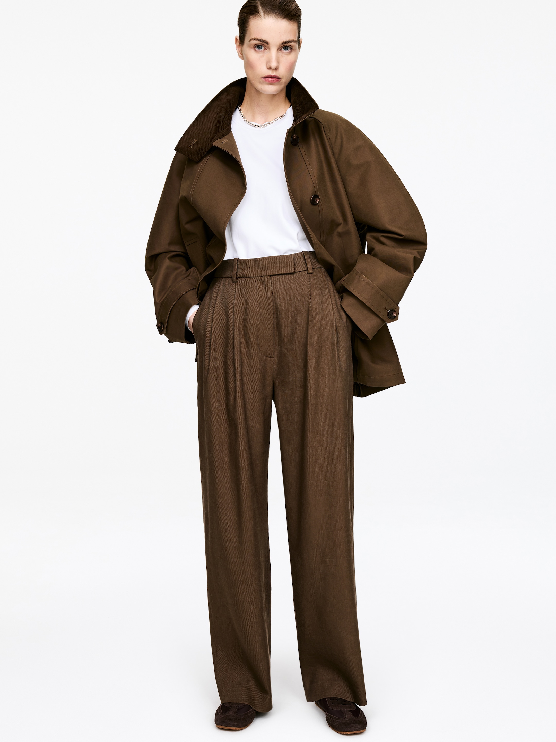 Wide Tailored Trousers - Dark Beige - Loose fit - Women - StillMedia/Lookbook - 4