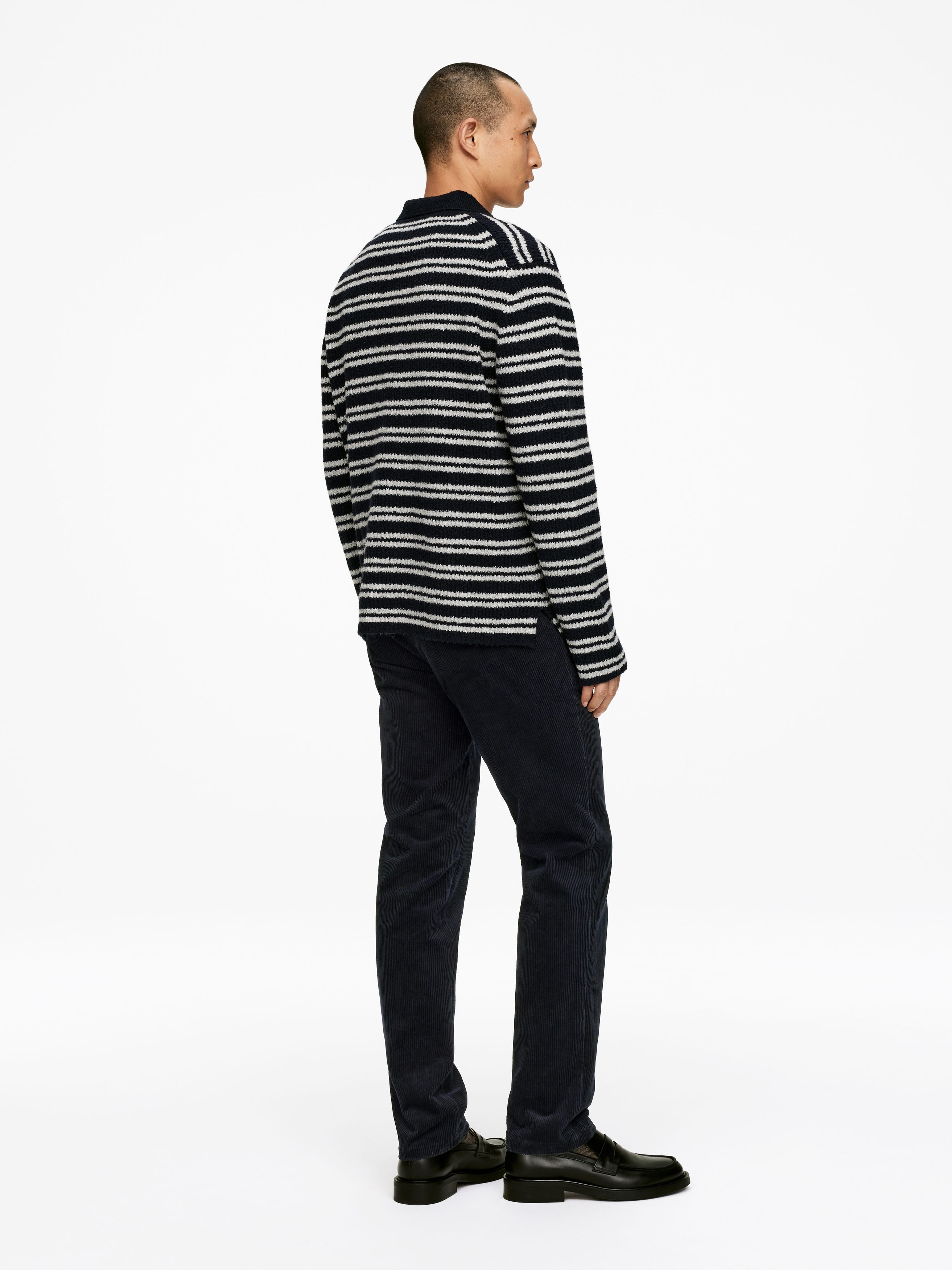 Straigh-Fit Corduroy Chinos - Dark Blue - Regular fit - Men - StillMedia/Lookbook - 22