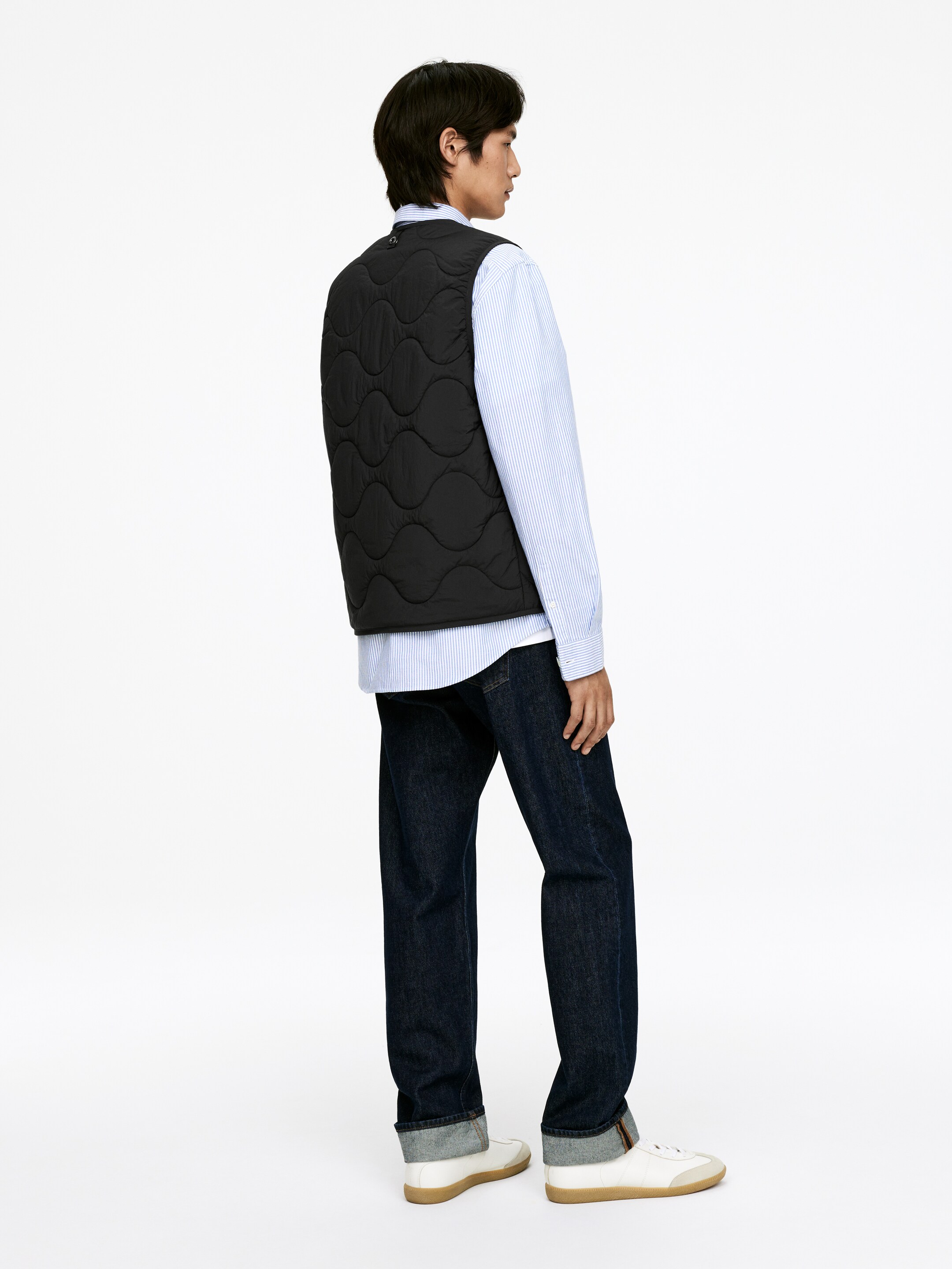 Grösseres Bild ansehen: Gesteppte 2-in-1-Liner-Weste - Schwarz - HERREN | H&M CH 2