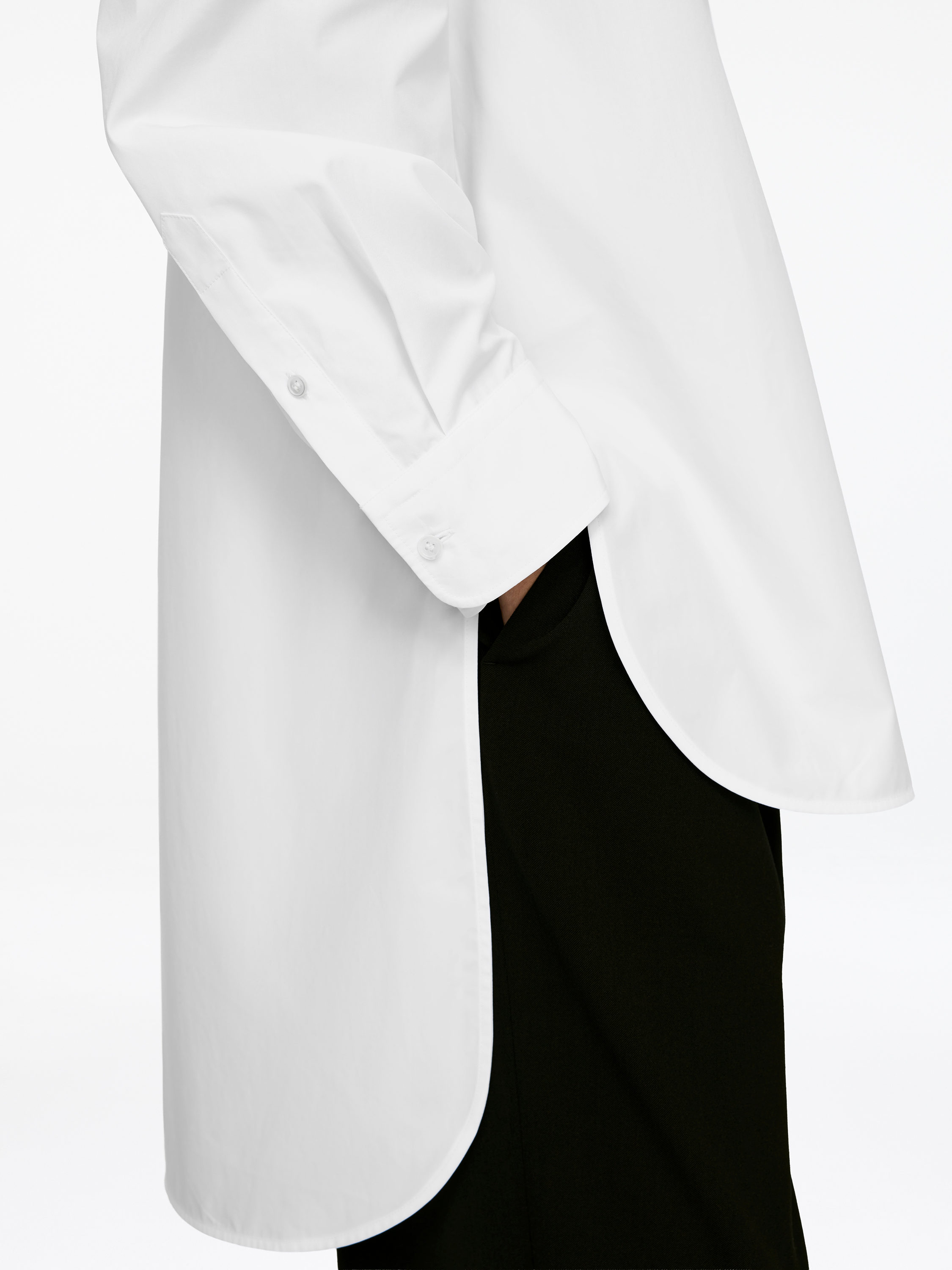 Elongated Shirt - White - Loose fit - Women - StillMedia/Lookbook - 4