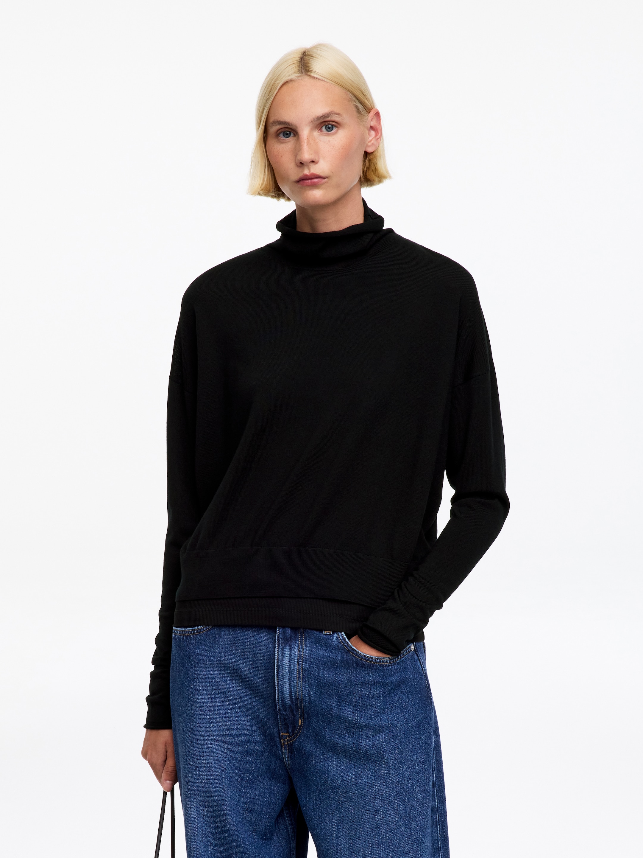 Merino Wool Roll-Neck Jumper - Black - Loose fit - women - StillMedia/Lookbook - 3