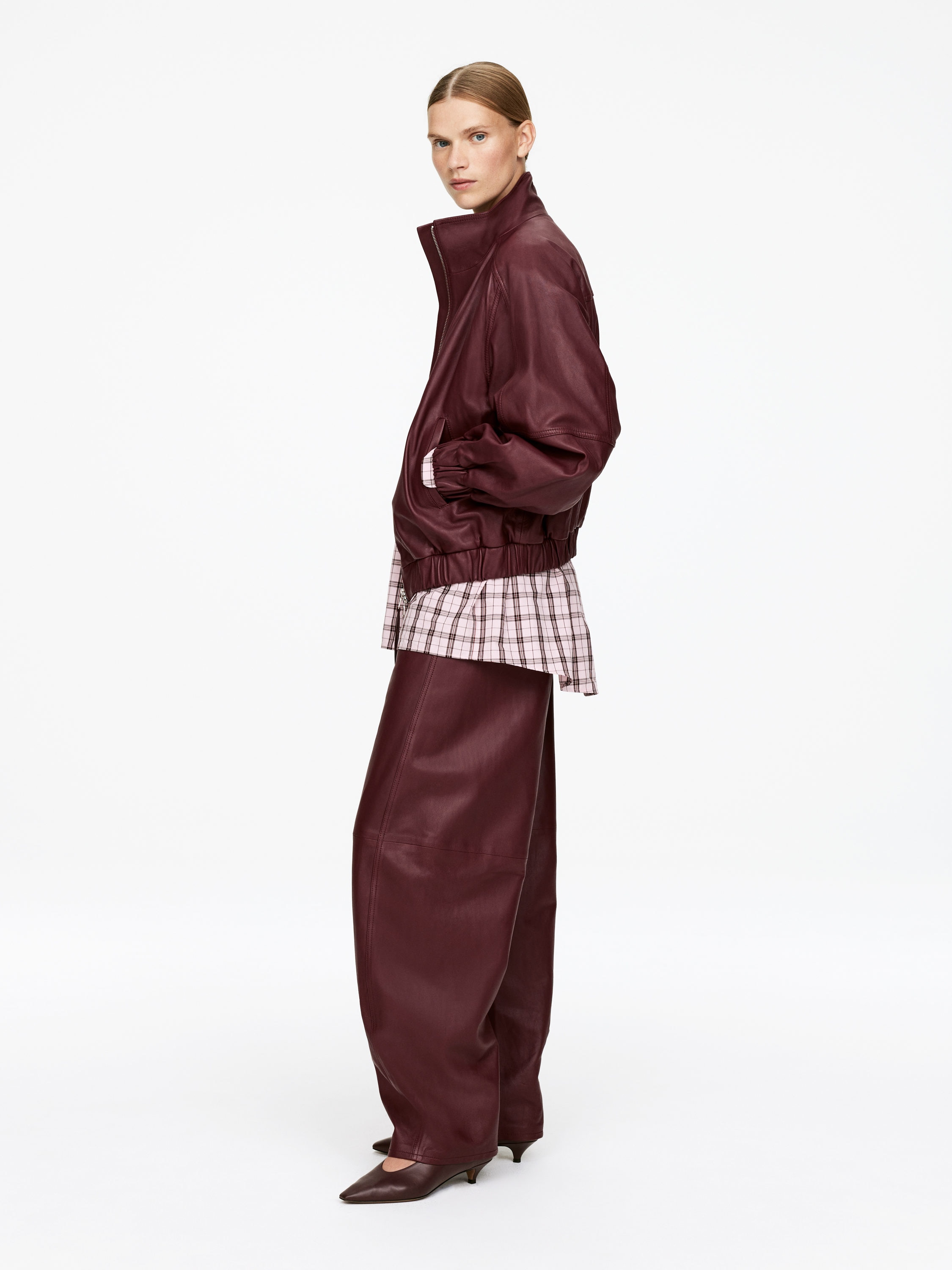 Leather Jacket - Dark Red - Oversized - Women - StillMedia/Lookbook - 6