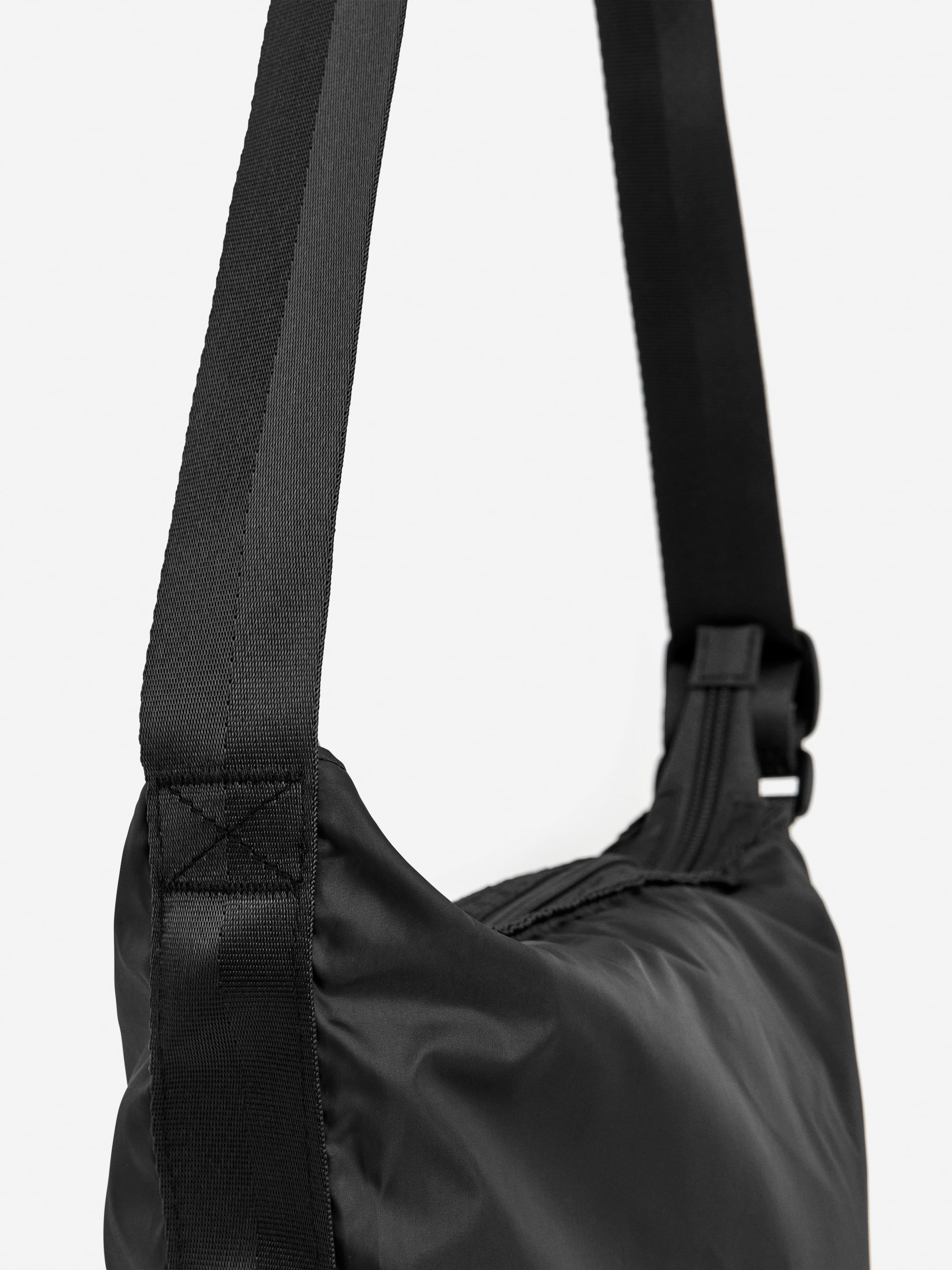 Packable Small Messenger Bag - Black - Men - StillMedia/DescriptiveDetail - 9