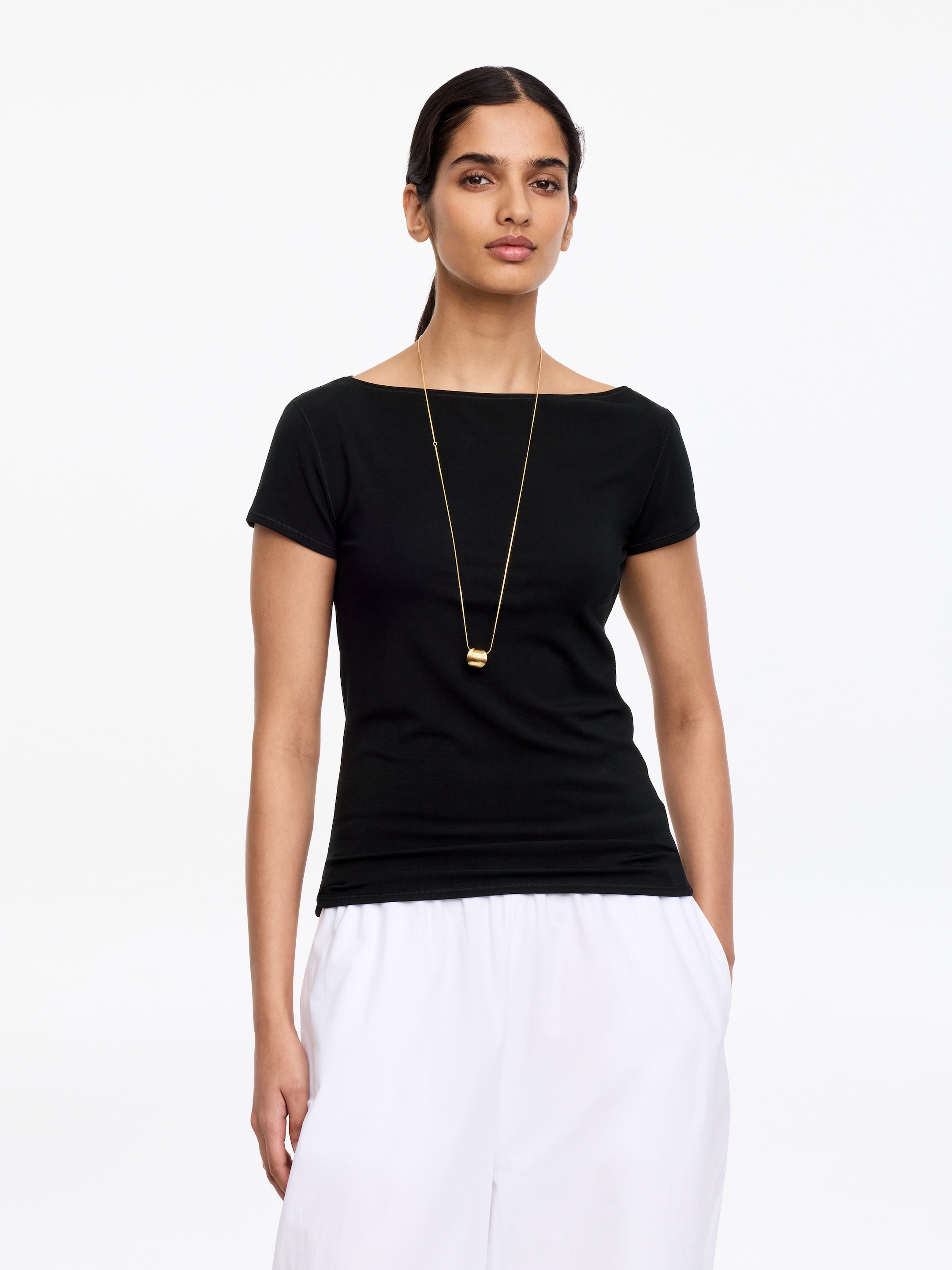 Boat-Neck Stretch T-Shirt - Black - Slim fit - Women - StillMedia/Lookbook - 2