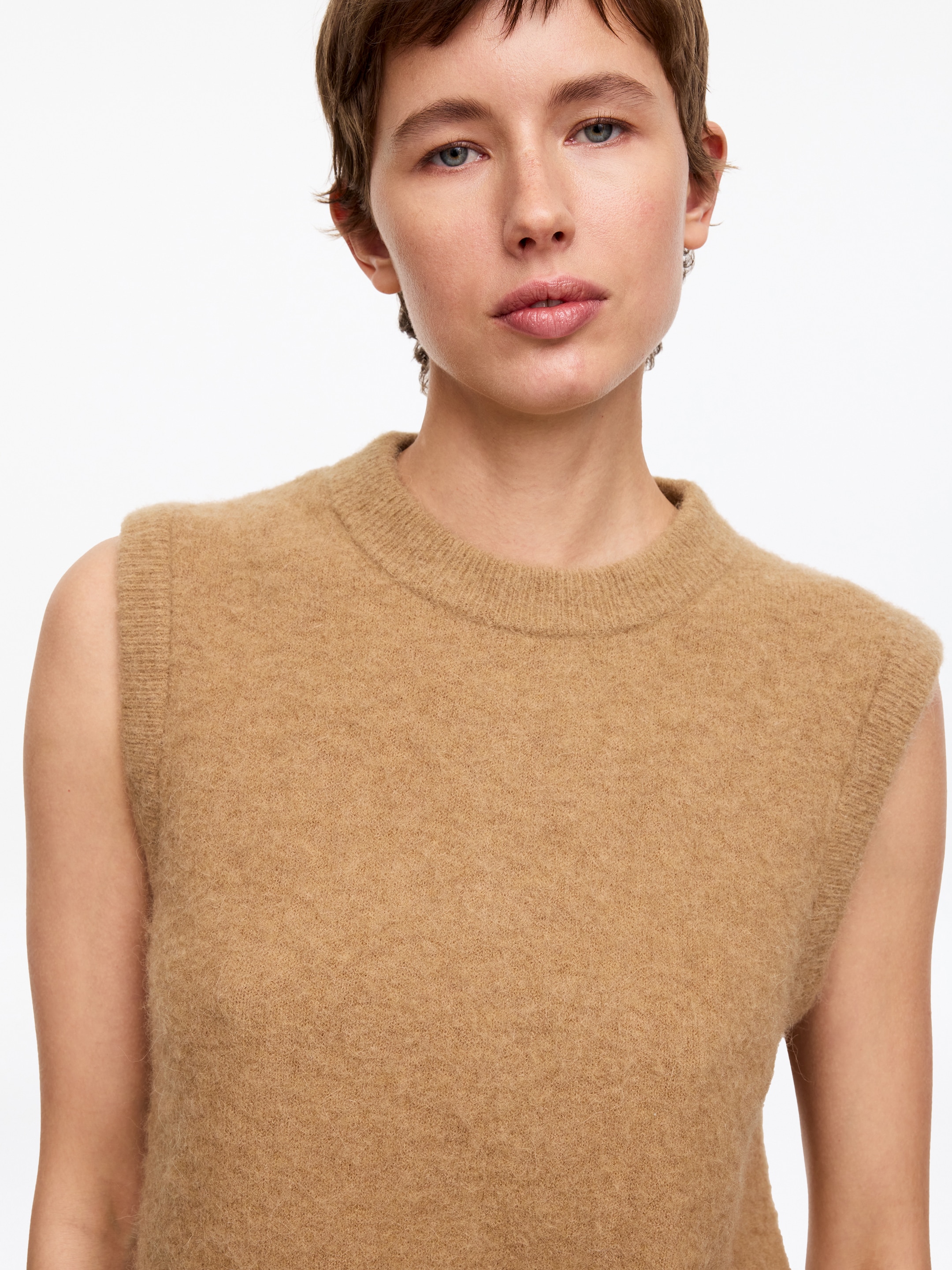 Chaleco de mezcla de lana y alpaca - Beige oscuro - Corte estándar - women - StillMedia/Lookbook - 4