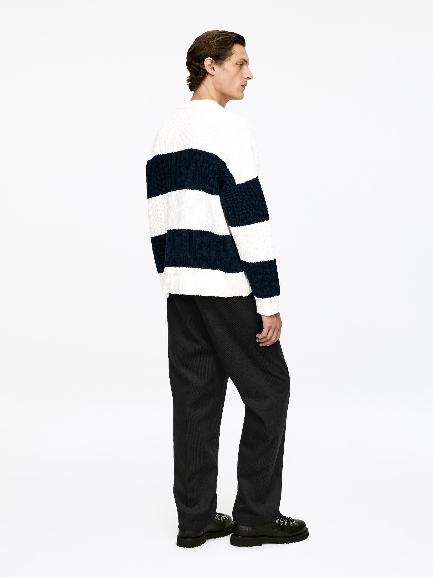 Relaxed Corduroy Trousers - Black - Loose fit - Men - StillMedia/Lookbook - 3