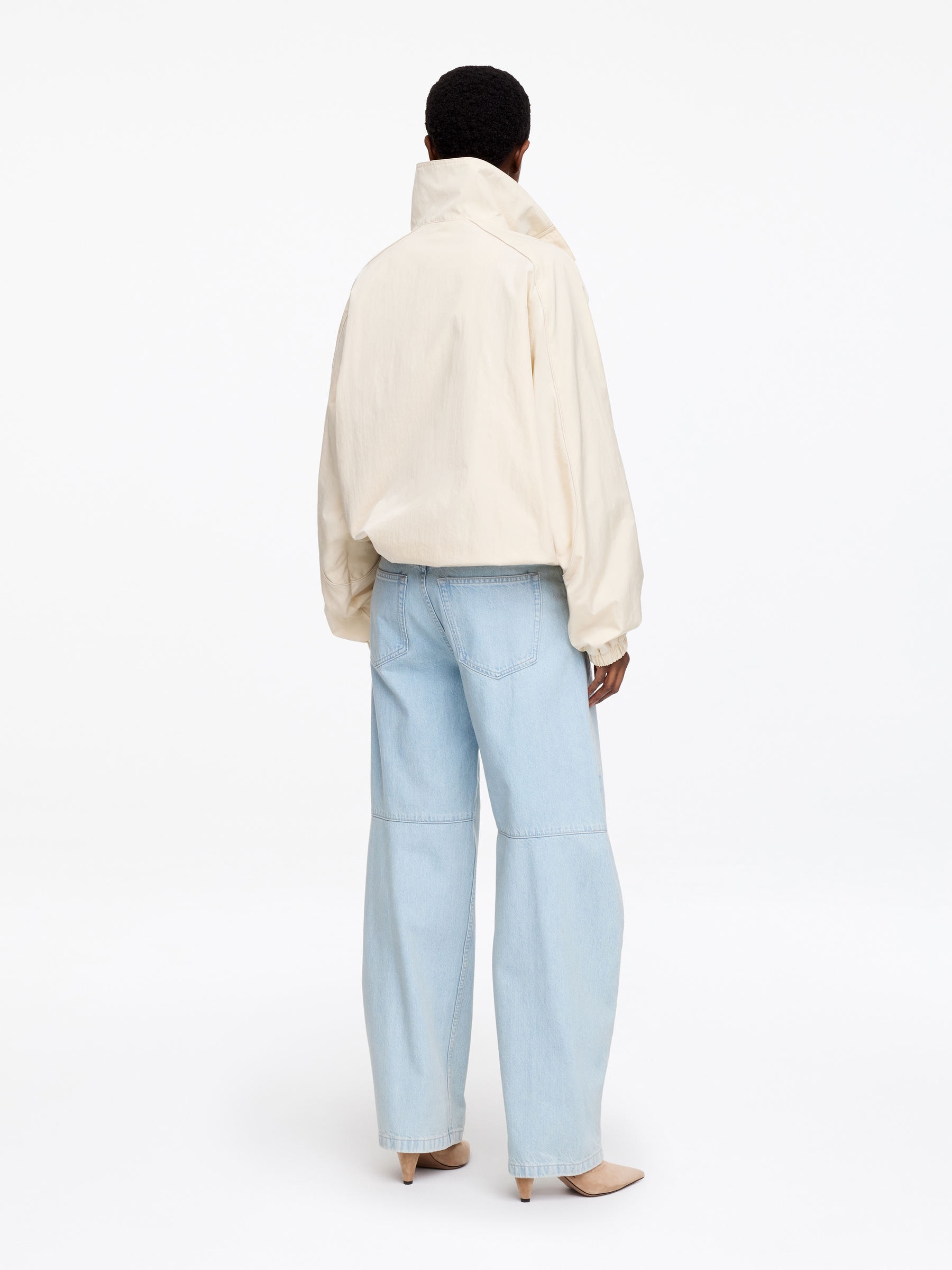 Giacca in nylon con collo a imbuto - Bianco sporco - Oversize - Women - StillMedia/Lookbook - 4