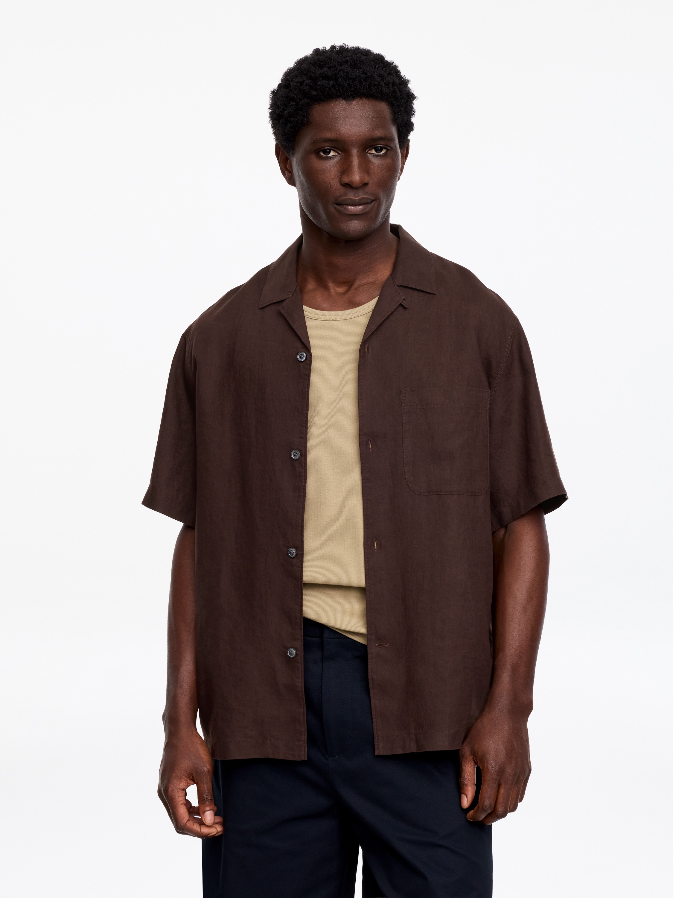 Camisa de linho descontraída para resort - Castanho/Azul escuro/Branco