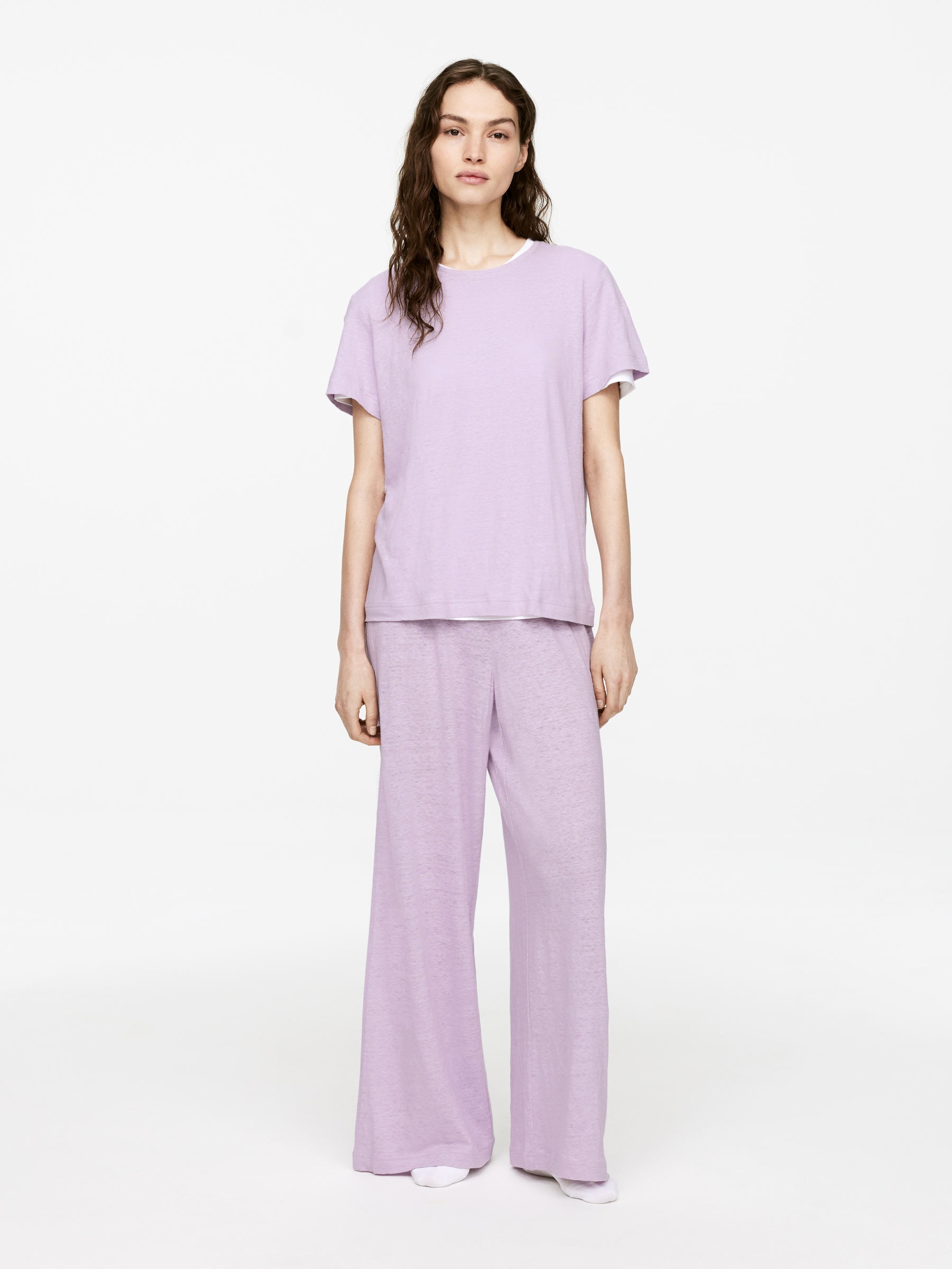 Fluid Linen Trousers - Lilac - Loose fit - Women - StillMedia/Lookbook - 5