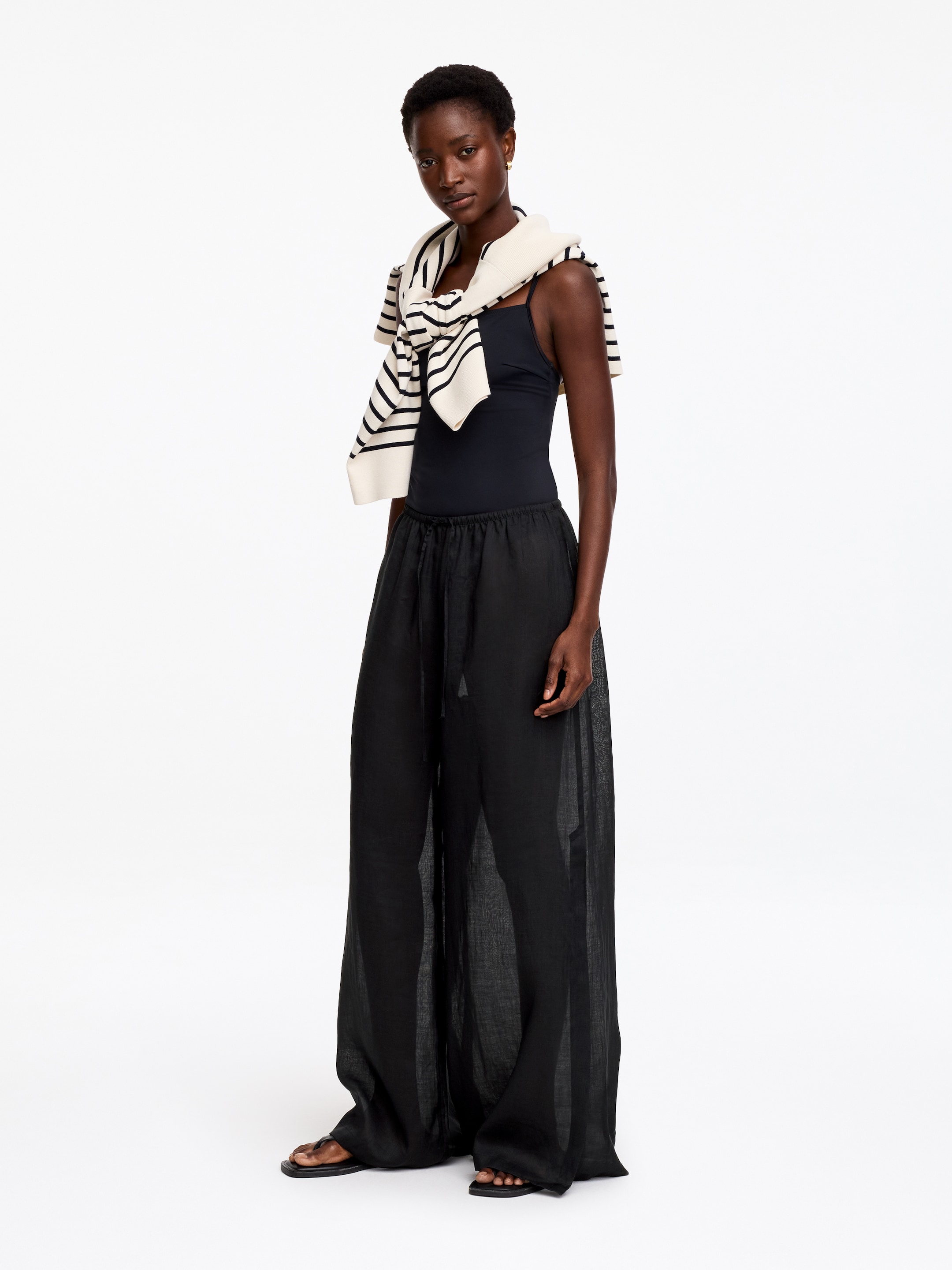 Ramie Drawstring Trousers - Black - Loose fit - Women - StillMedia/Lookbook - 6
