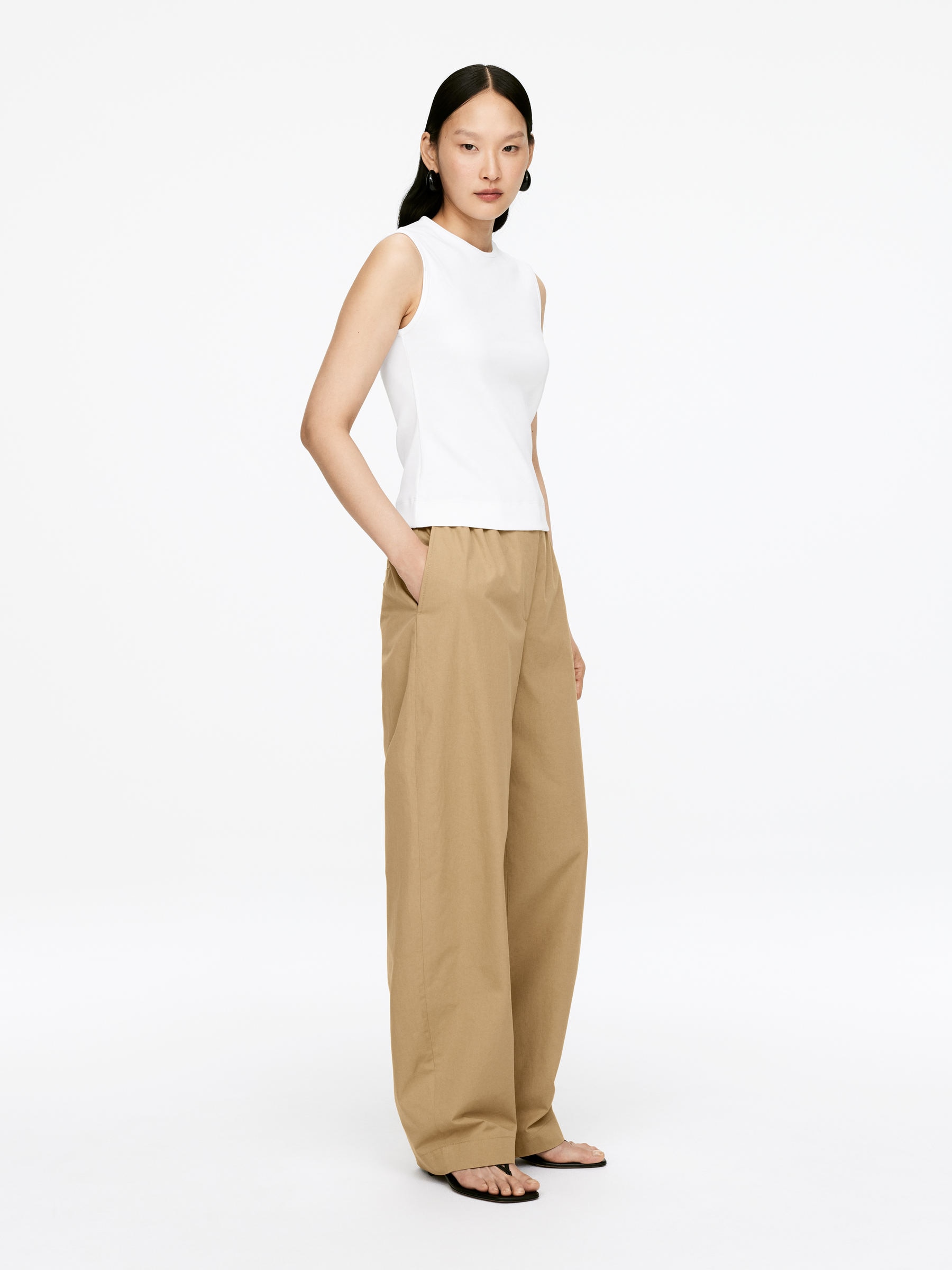 Chinos med lös passform - Beige - Relaxed fit - Women - StillMedia/Lookbook - 6