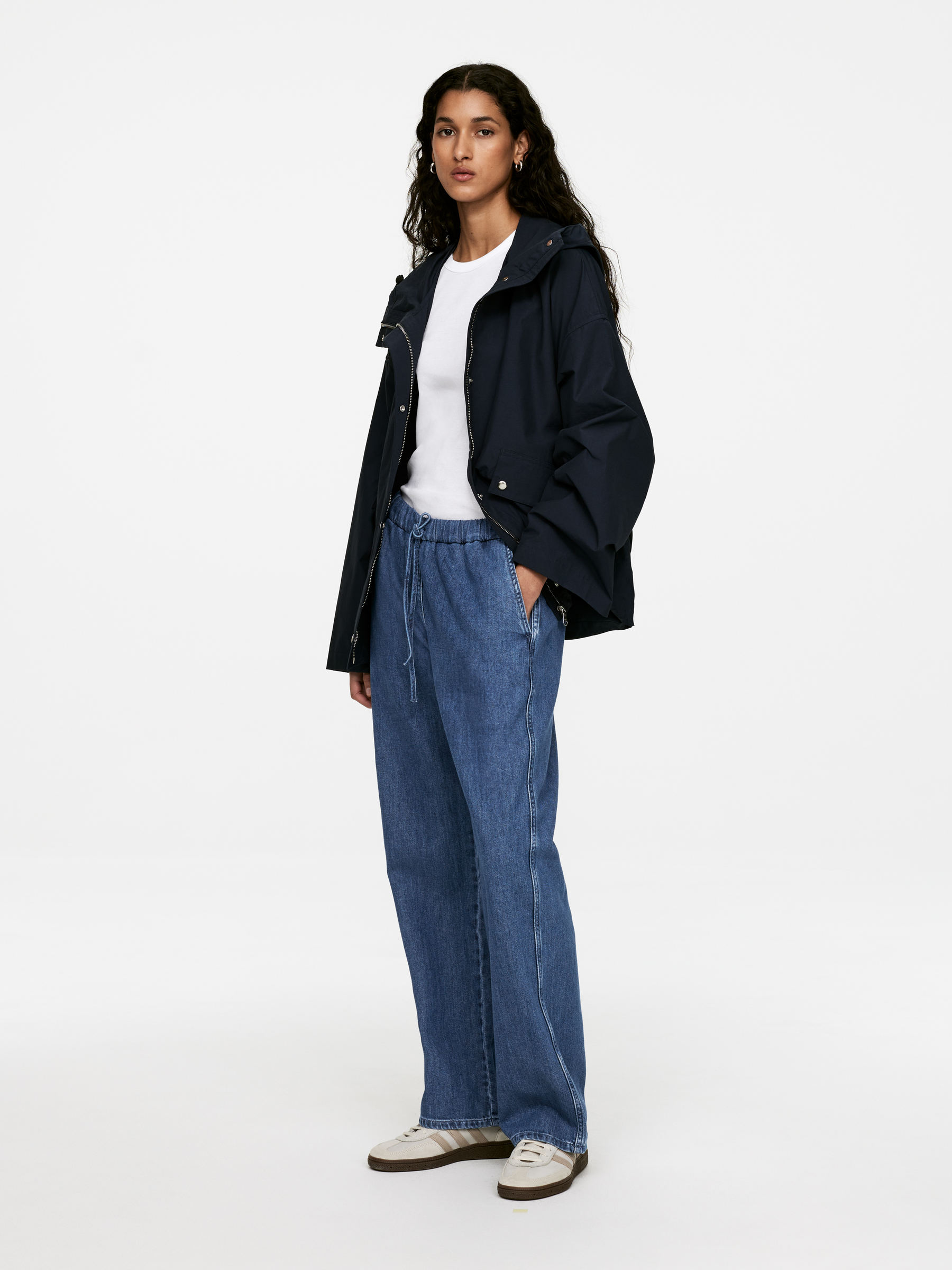 Drawstring Denim Trousers - Washed Blue - Relaxed fit - Women - StillMedia/Lookbook - 13