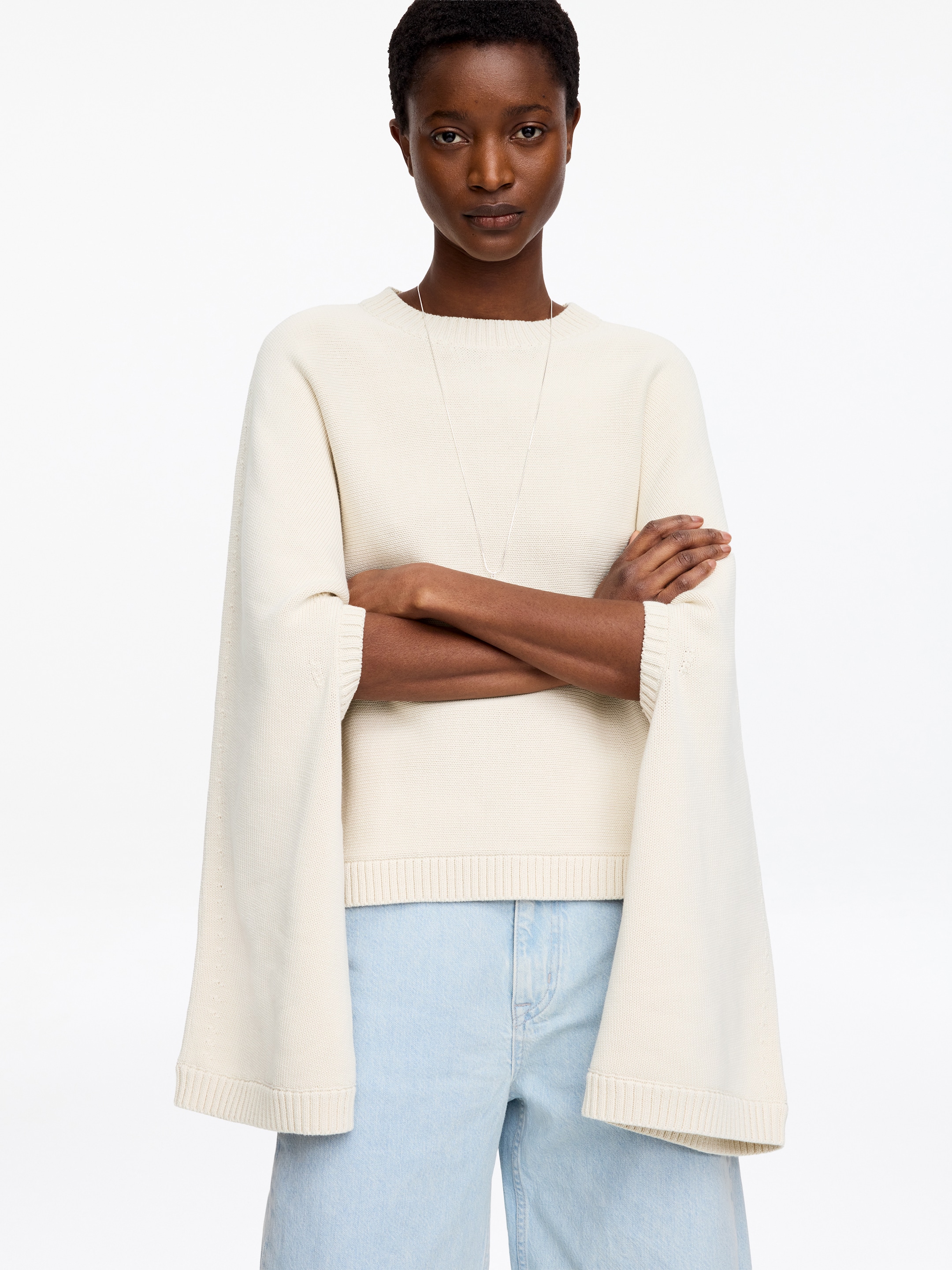 Bawełniany sweter z wycięciem - Kremowy - Luźny fason - Women - StillMedia/Lookbook - 4