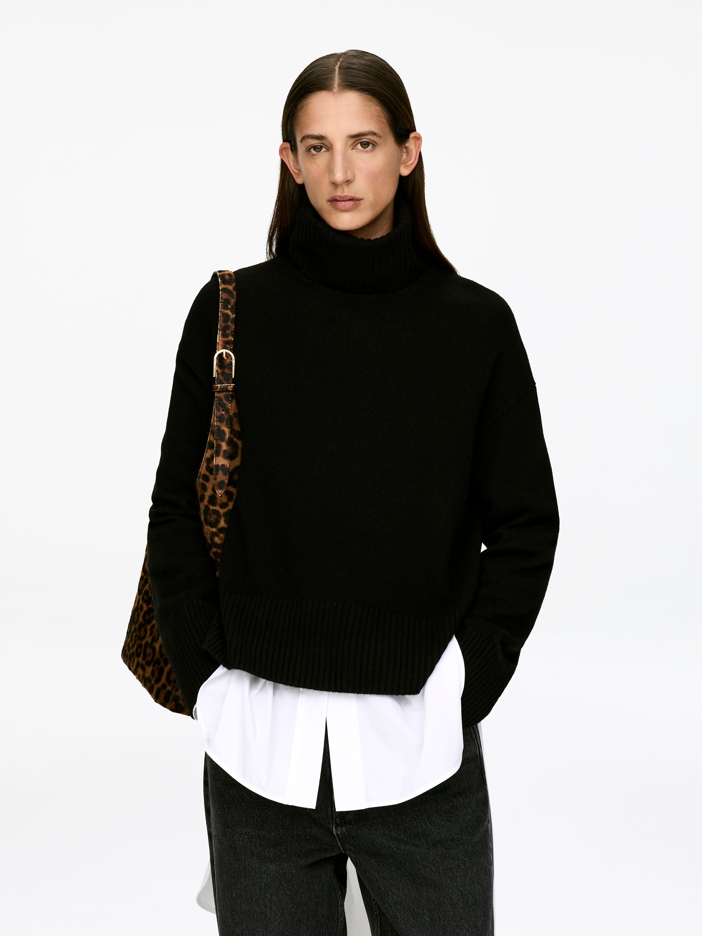 Rollkragenpullover aus Kaschmir und Wolle - Schwarz - Regular Fit - Damen - StillMedia/Lookbook - 11