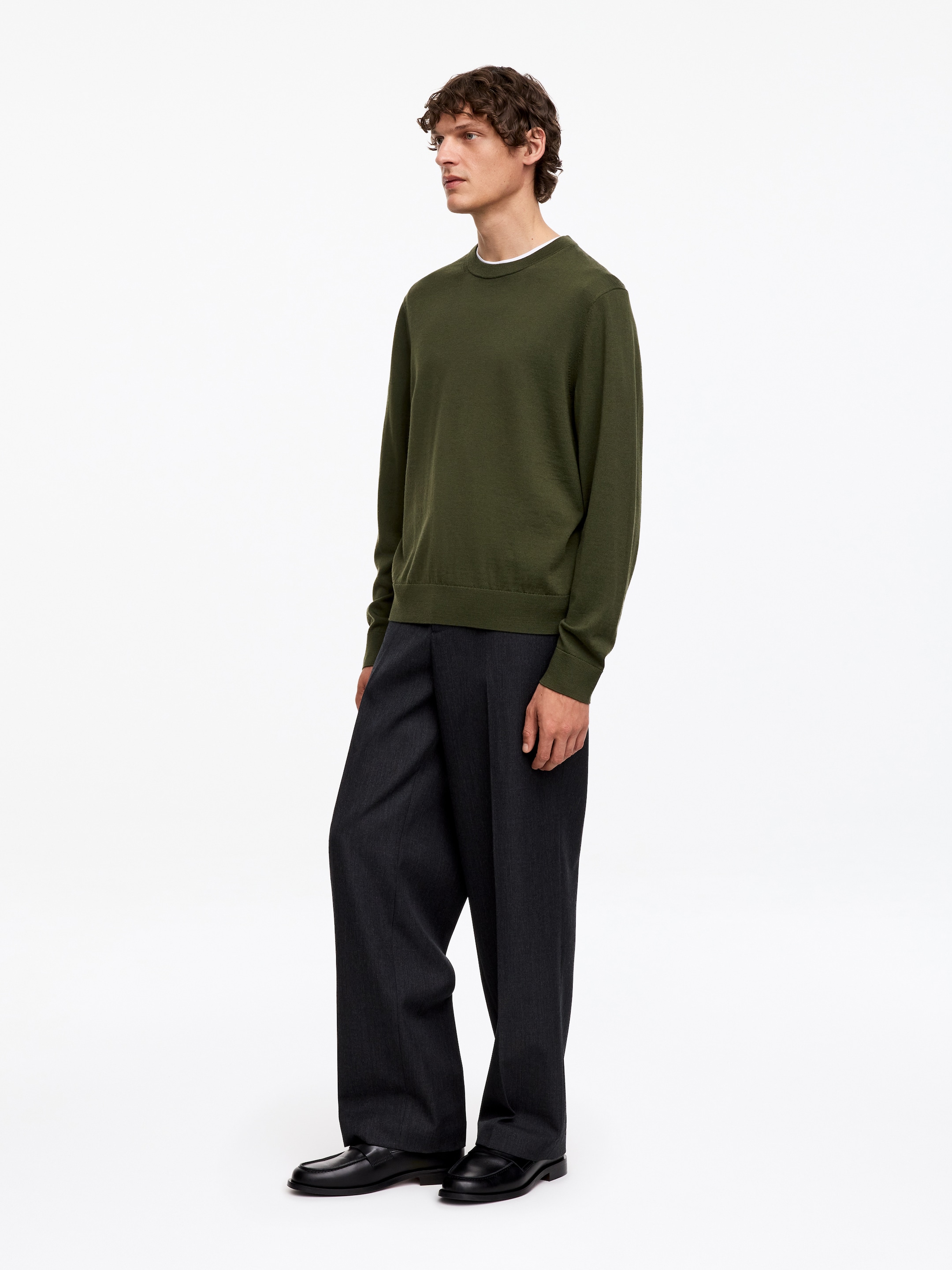 Maglione in lana merino con lavorazione sottile - Verde kaki scuro - Regular fit - Men - StillMedia/Lookbook - 6
