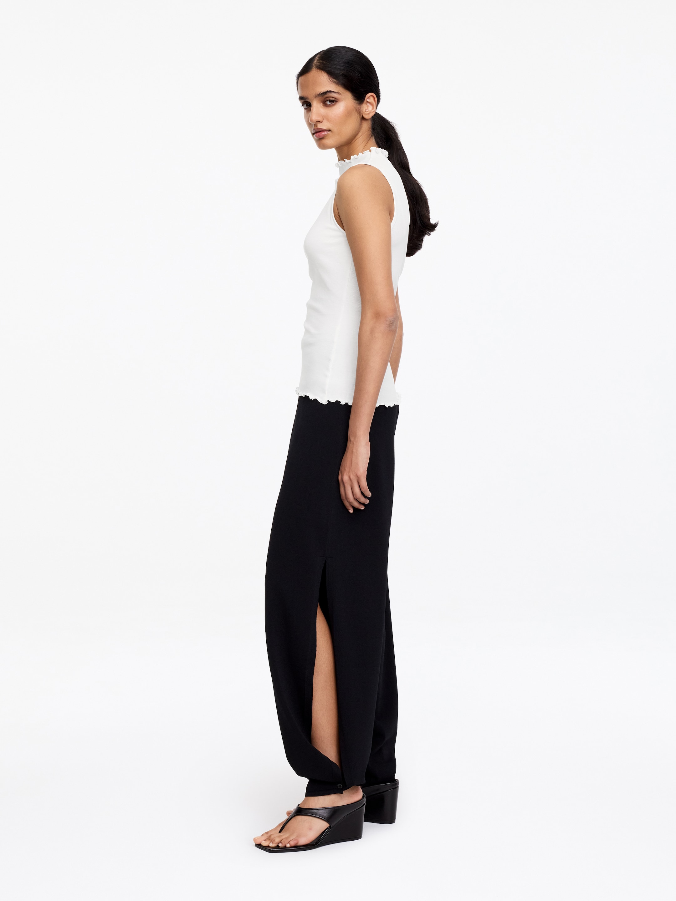 Geripptes Oberteil mit Stehkragen - Cremeweiß - Slim Fit - Damen - StillMedia/Lookbook - 5