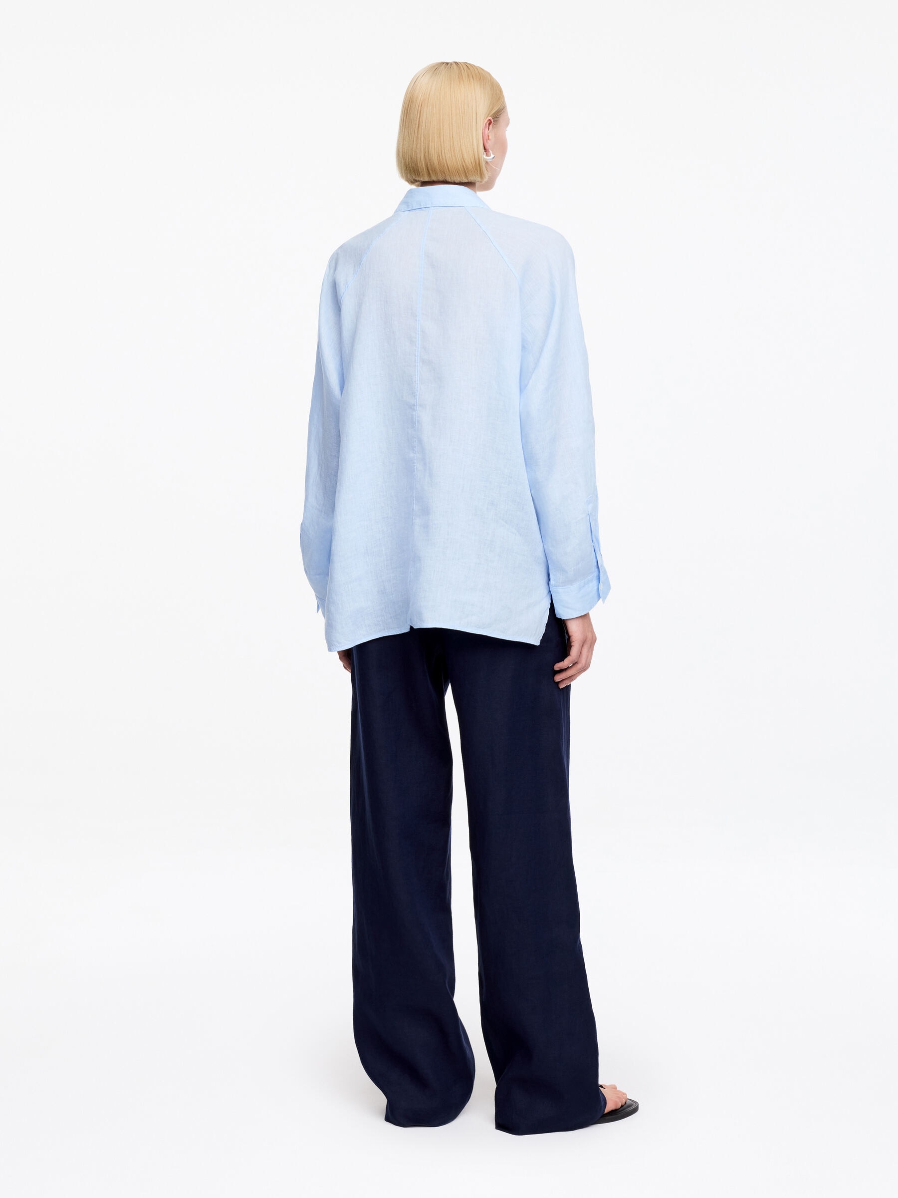 Lockeres Leinenhemd - Hellblau - Loose Fit - Damen - StillMedia/Lookbook - 5