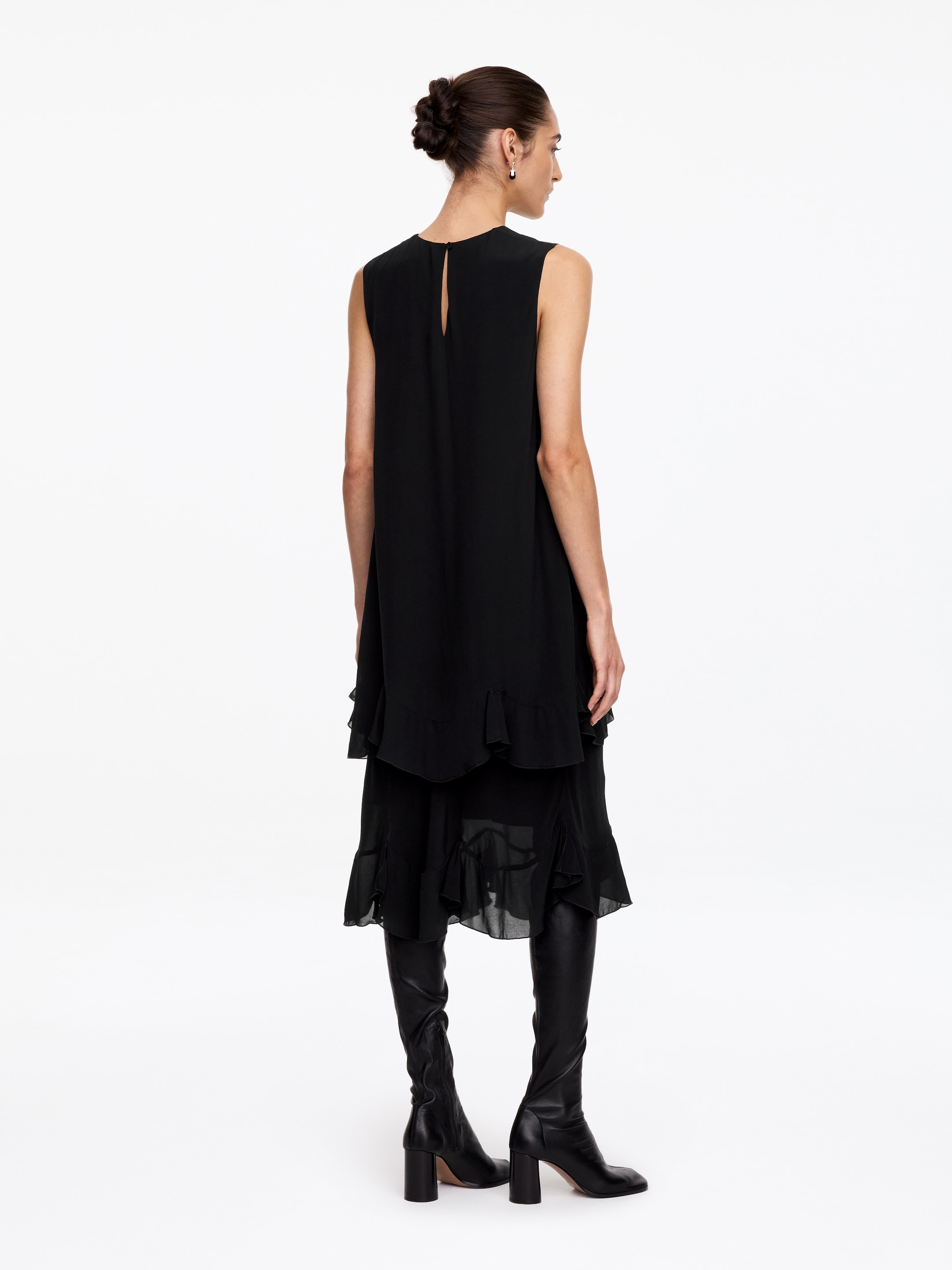 Tunika mit Volant mit Bogenkante - Schwarz - Regular Fit - women - StillMedia/Lookbook - 4