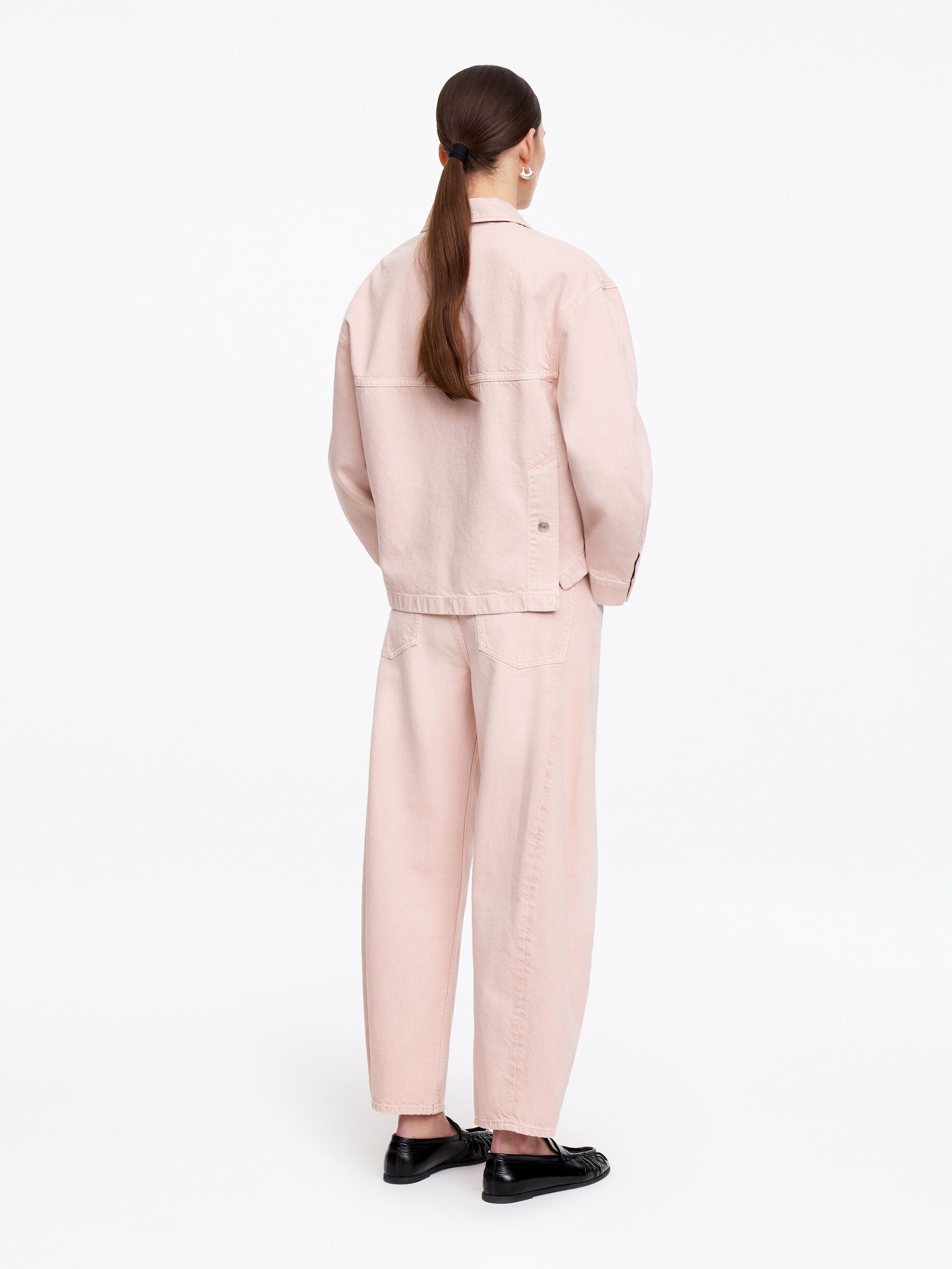 Pudełkowa koszula wierzchnia z denimu - Różowy - Fason normalny - Women - StillMedia/Lookbook - 3