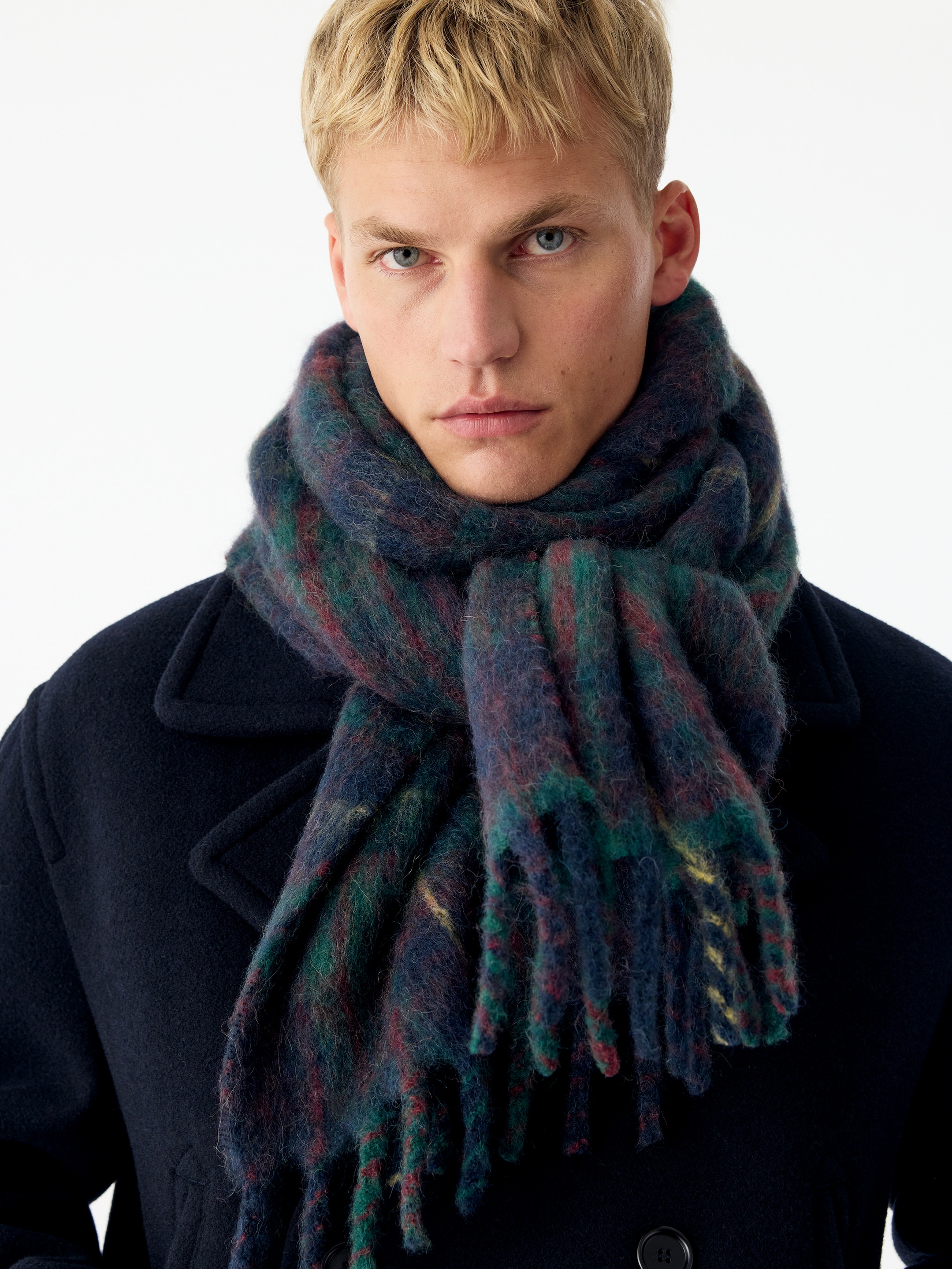 Szalik z mieszanki z alpaką - Krata/ciemnogranatowy - men - StillMedia/Lookbook - 4
