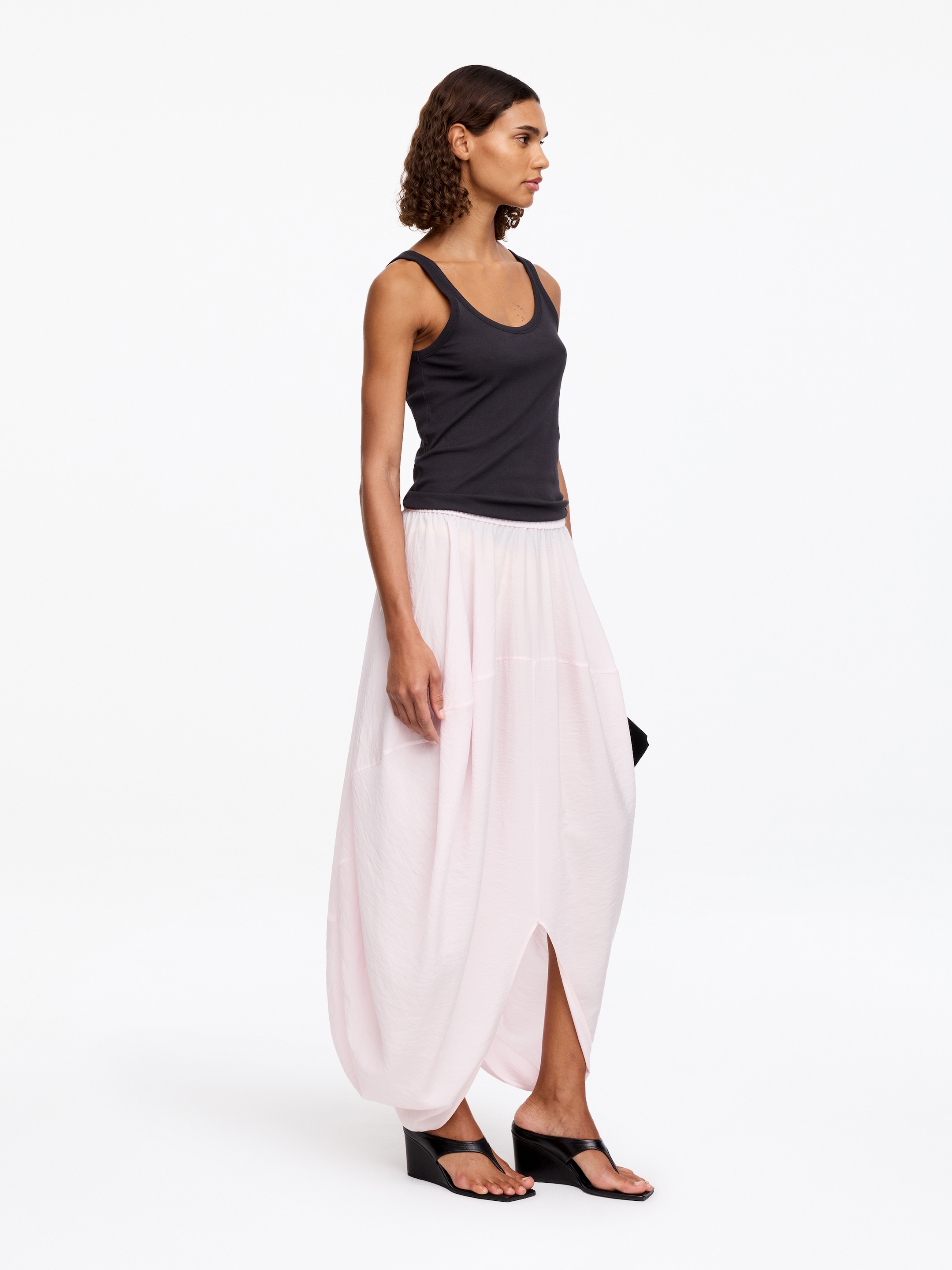 Cocoon-Shaped Skirt - Pink - Regular fit - Women - StillMedia/Lookbook - 3