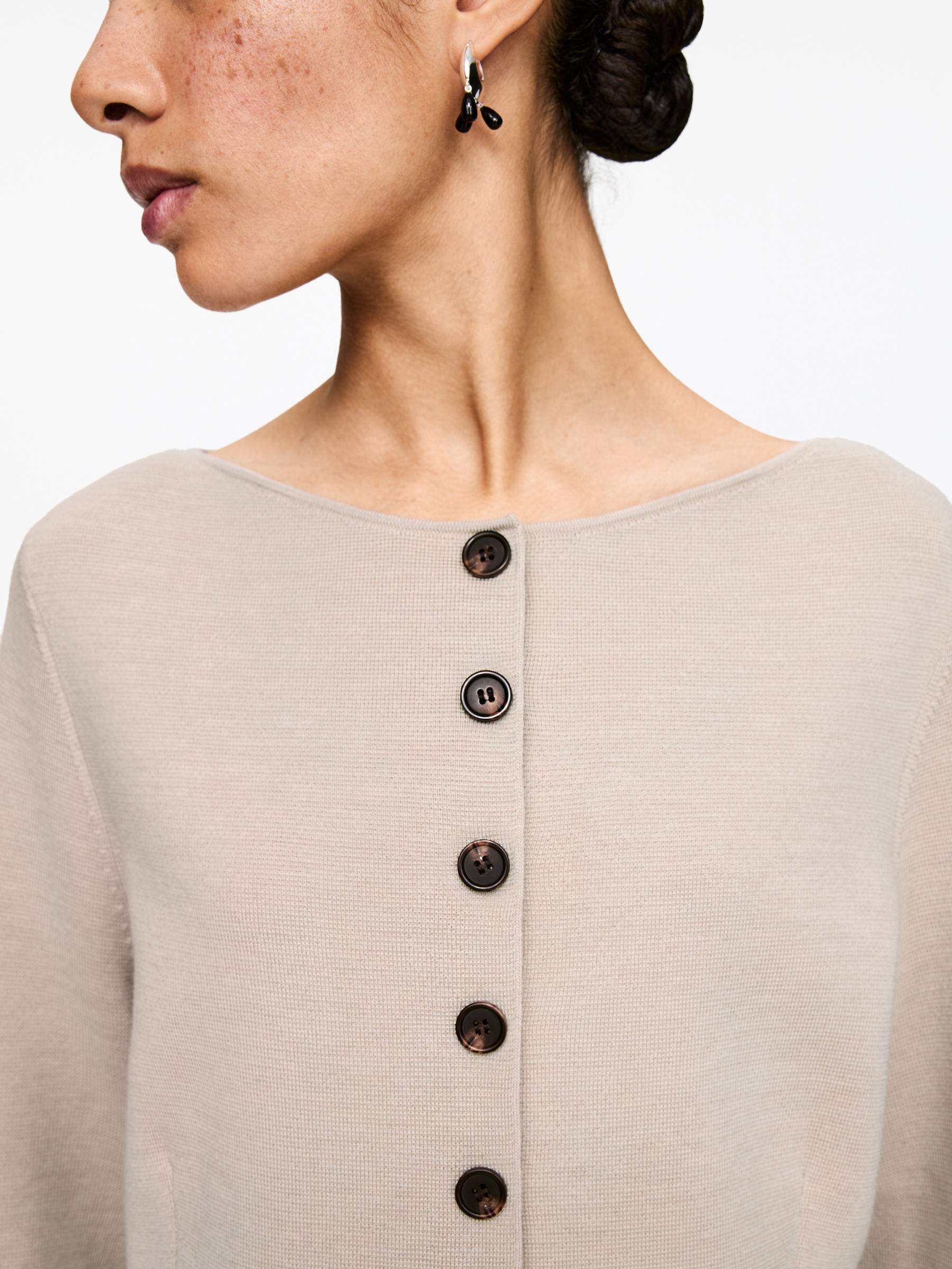 Merino Wool Cardigan - Beige - Slim fit - Women - StillMedia/Lookbook - 8