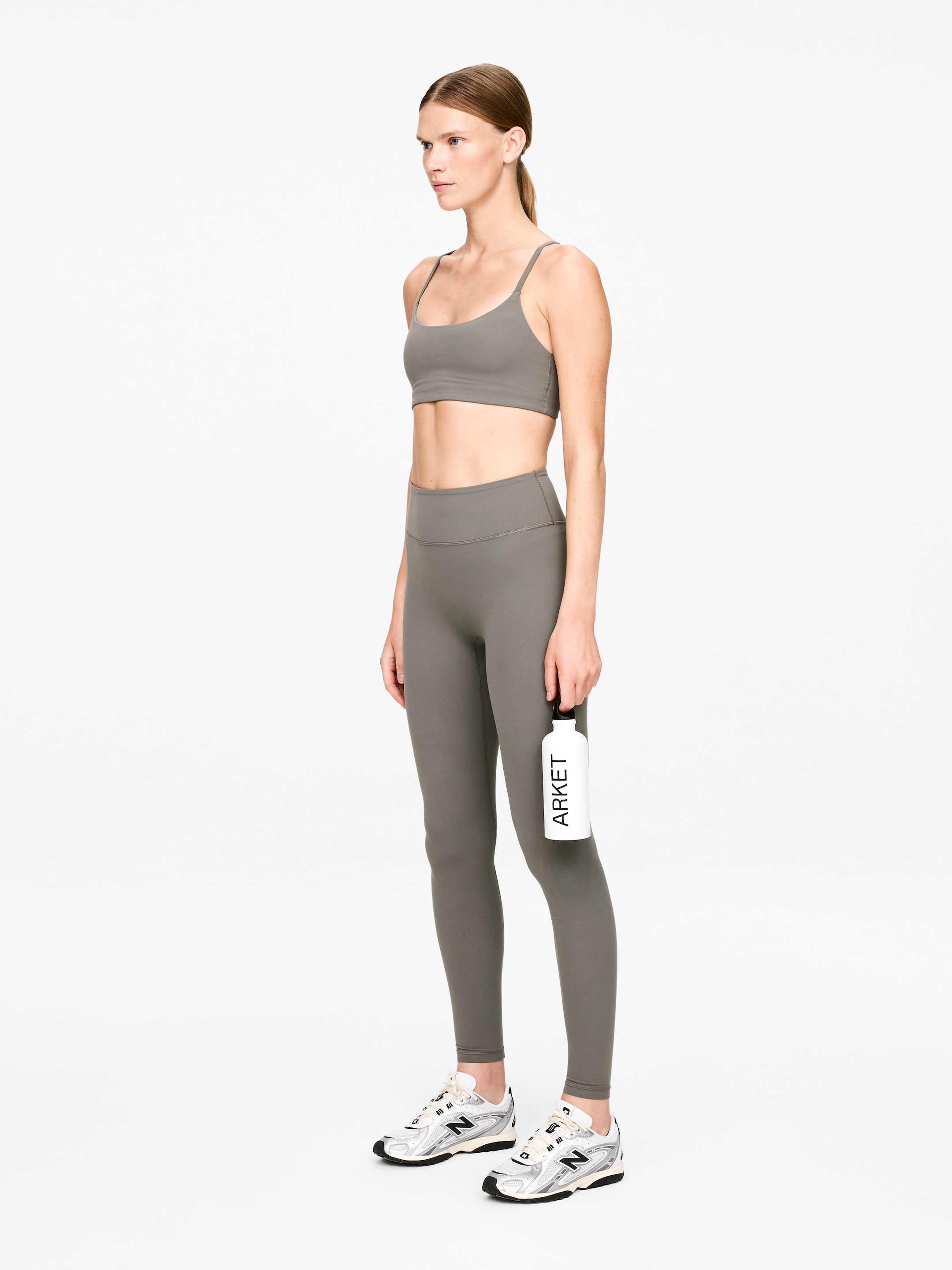 Weiche Stretch-Leggings - Grau - Slim Fit - Damen - StillMedia/Lookbook - 5
