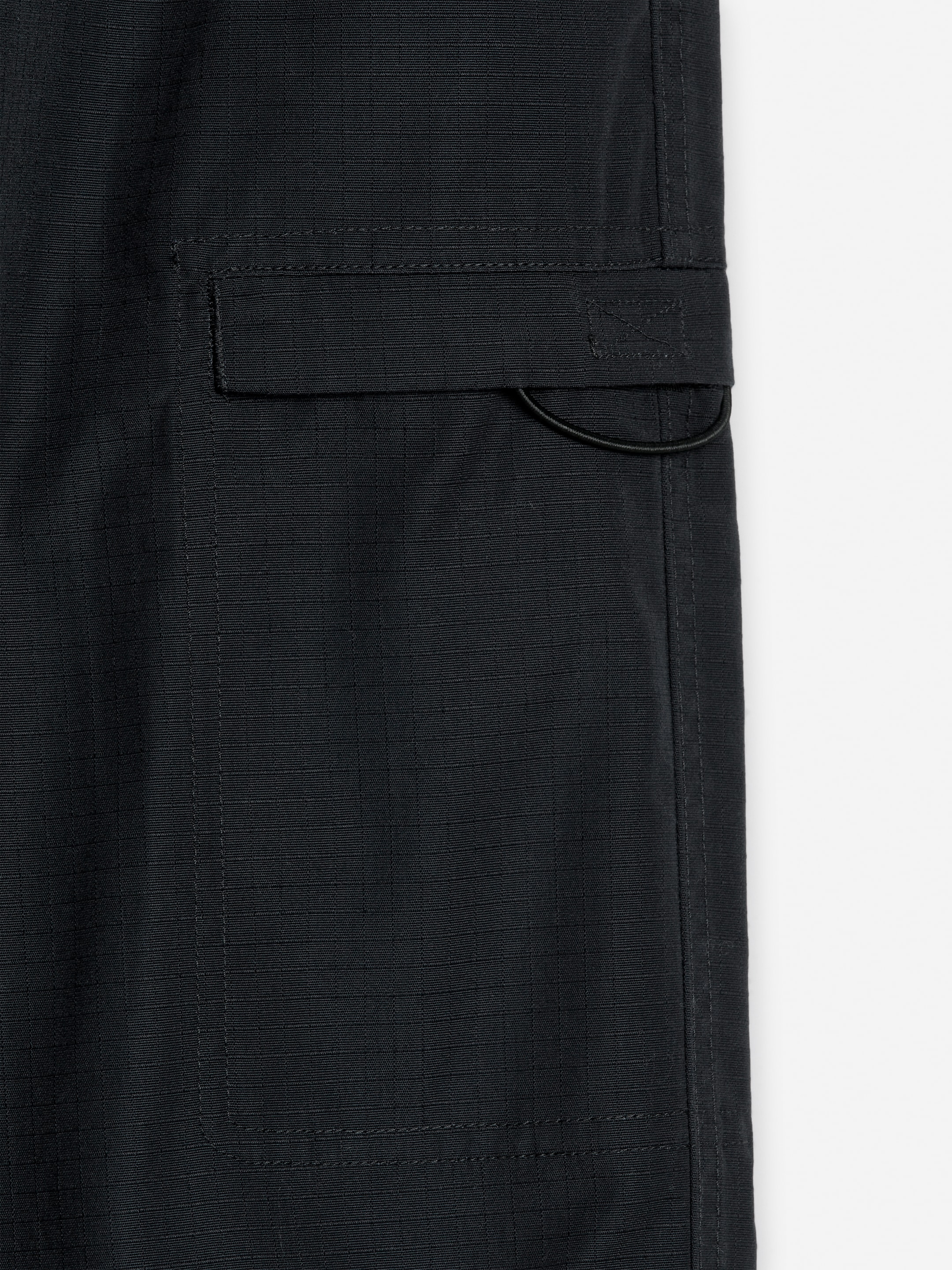 ARKET ACTIVE Cargo Trousers - Black - Regular fit - Men - StillMedia/DescriptiveDetail - 1